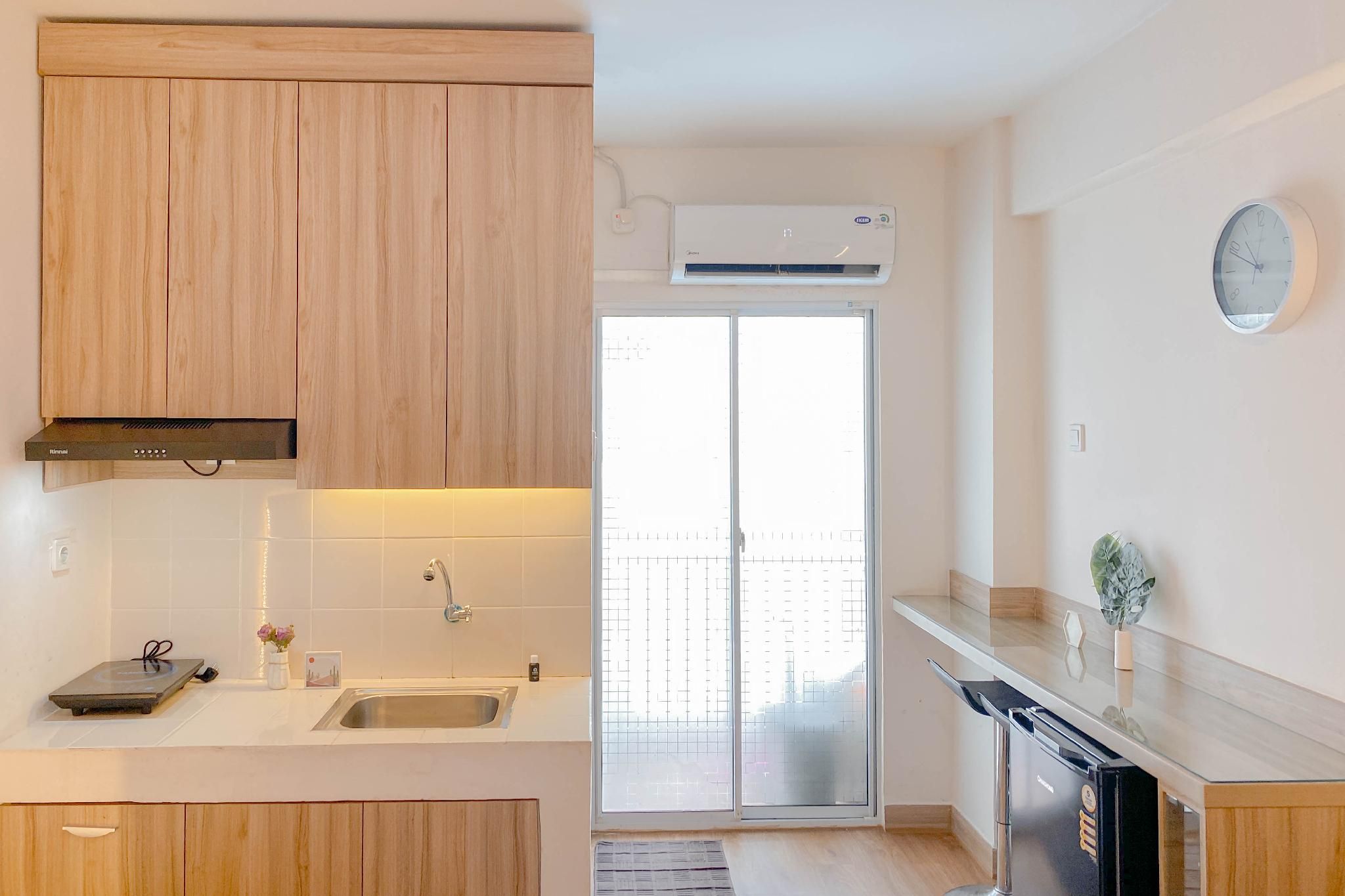 Well Furnished Studio at Cinere Resort By Travelio