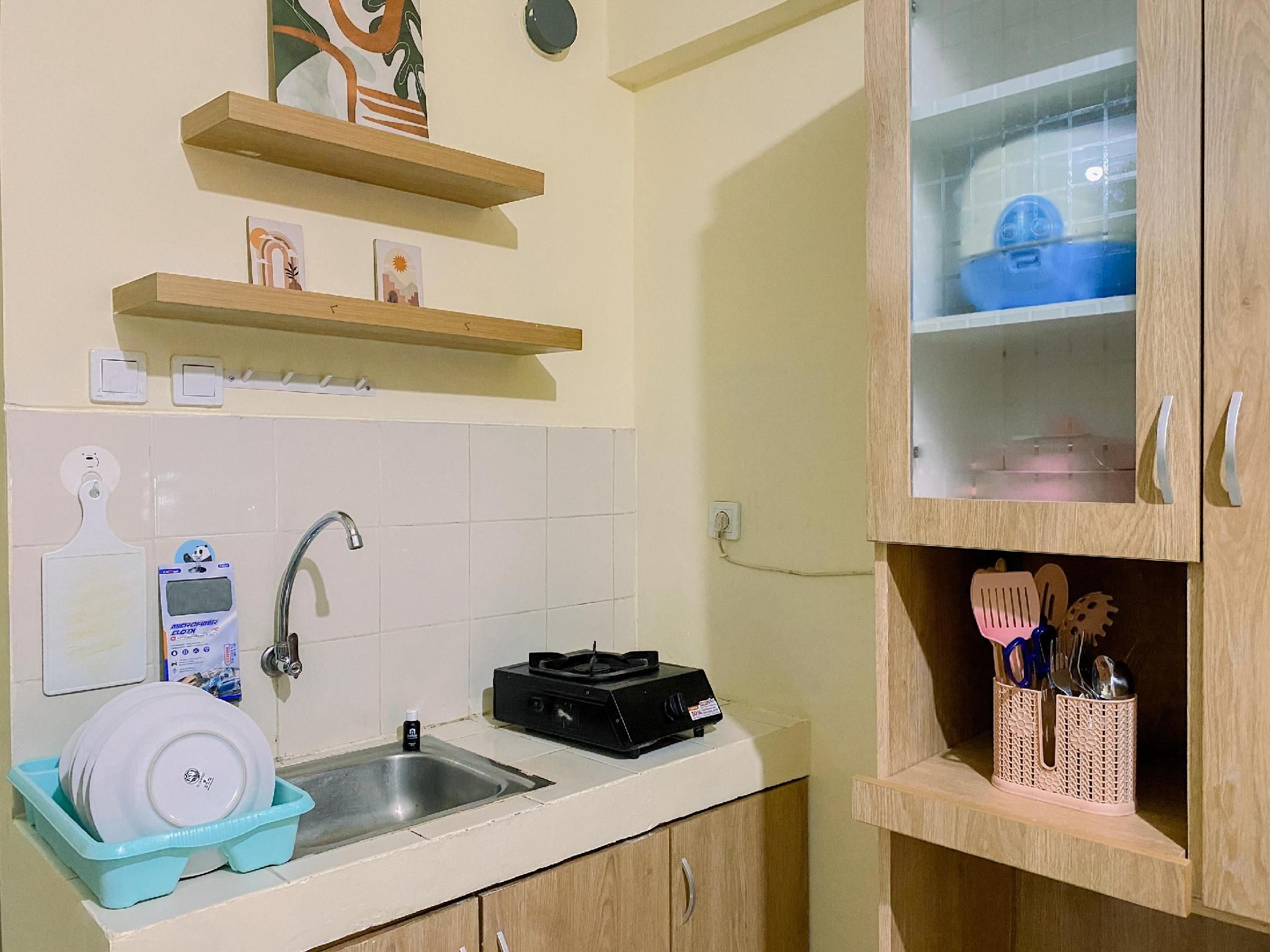 Comfort Living 2BR @ Cinere Resort Apt By Travelio
