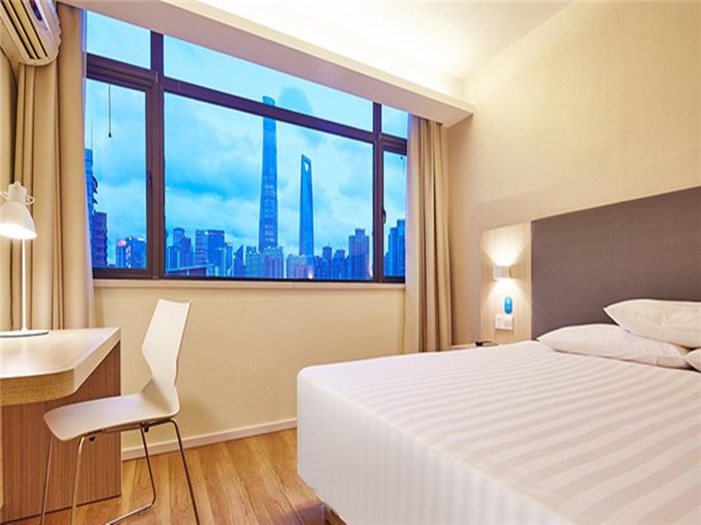 Huazhu - Superior BedRoom