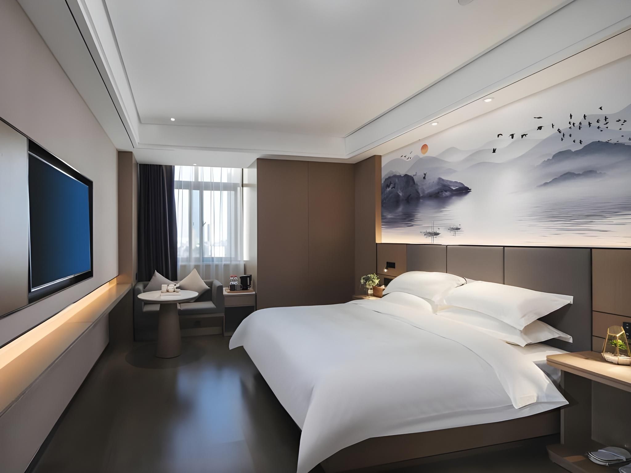 Hotel Queen Room