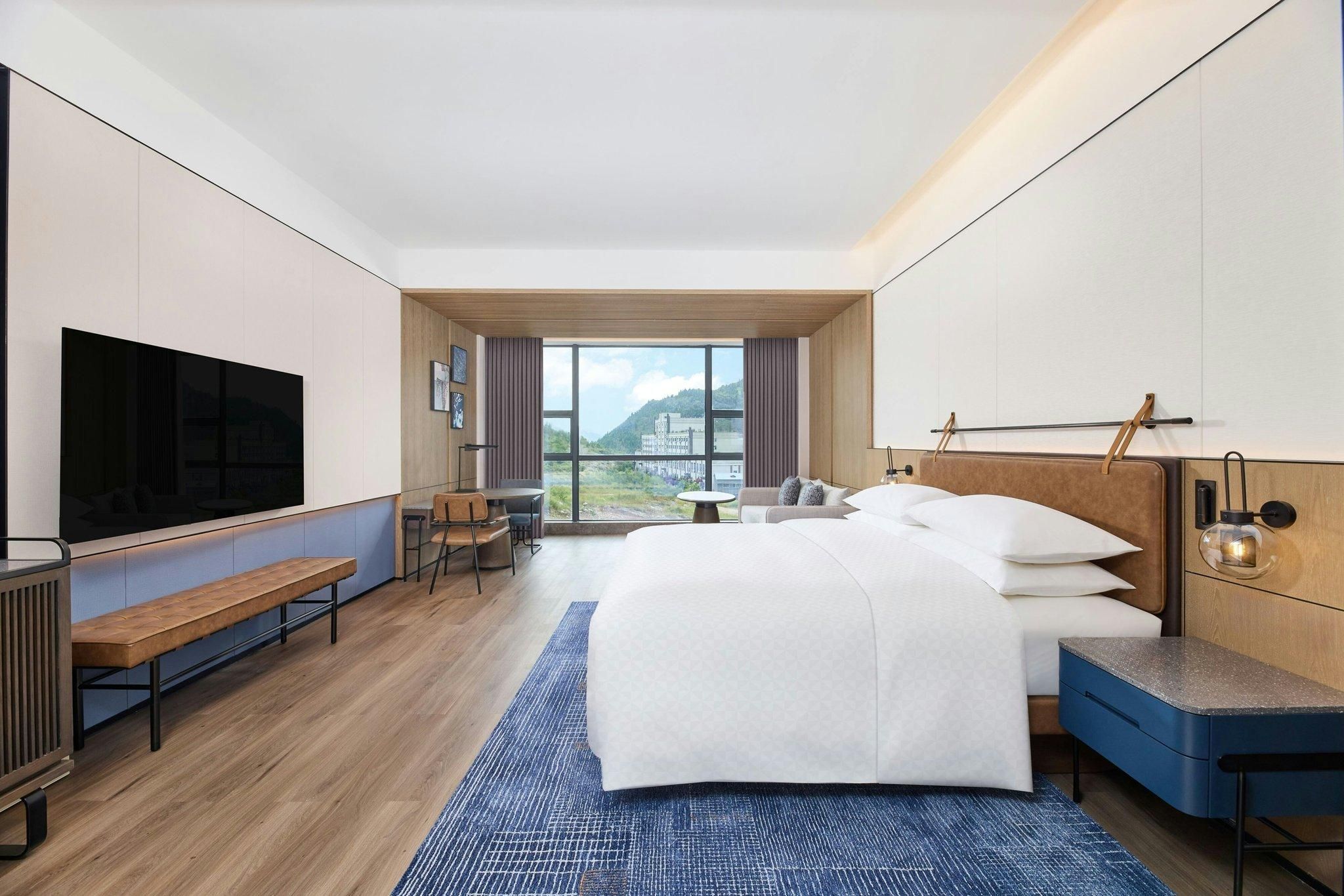 Four Points by Sheraton Anshun, Huangguoshu