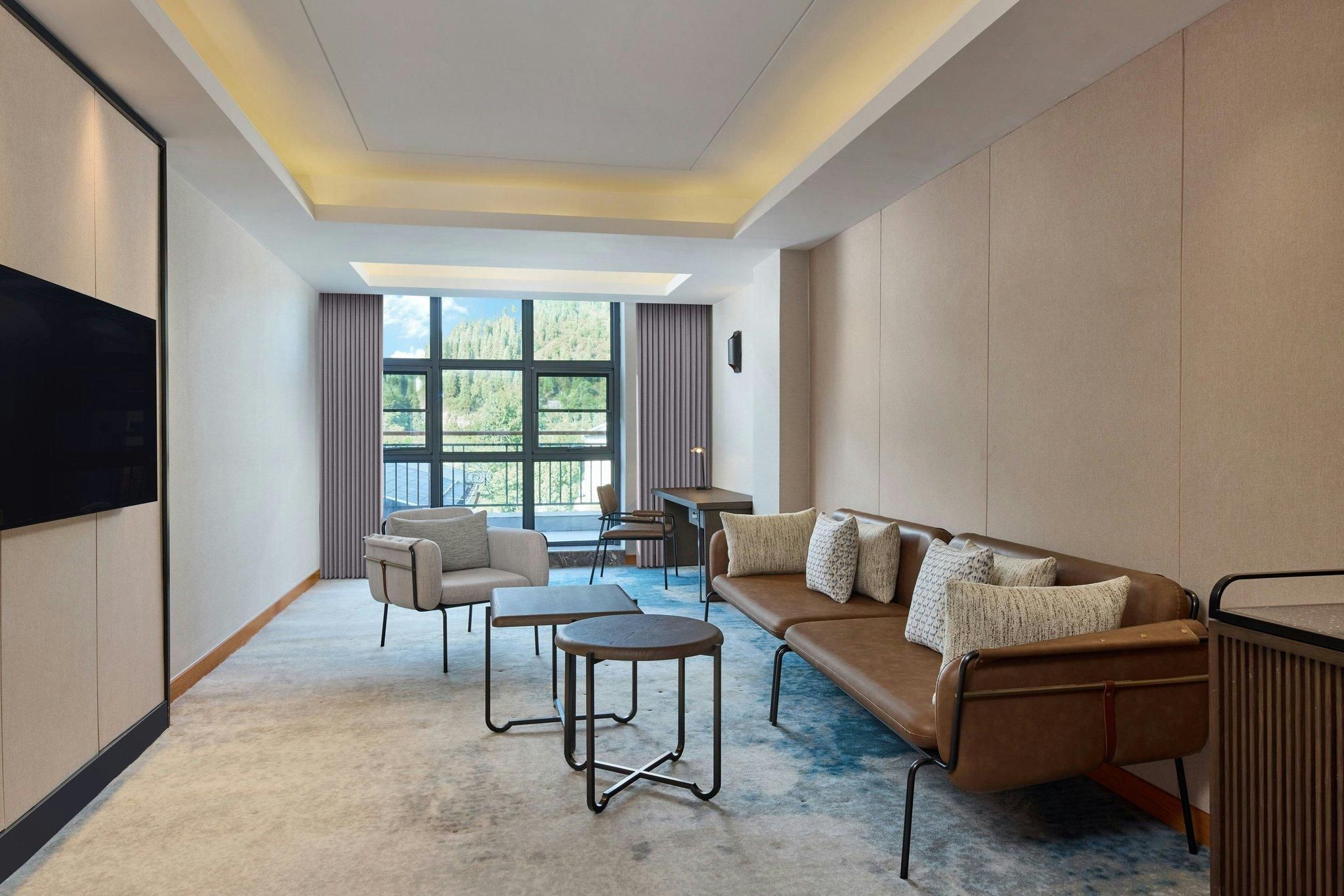 Superior Suite, Suite, 1 King