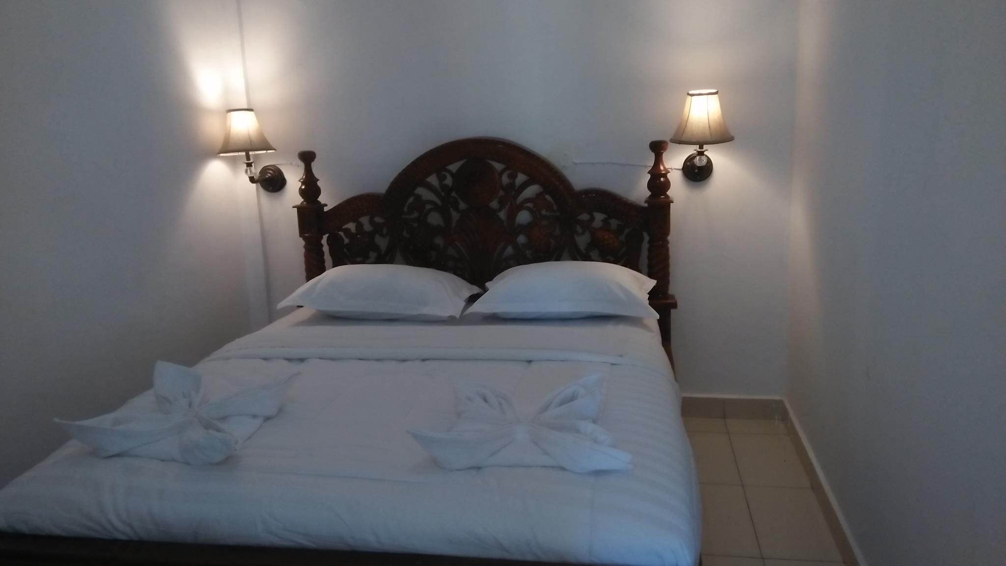 Deluxe Double with Bathtub