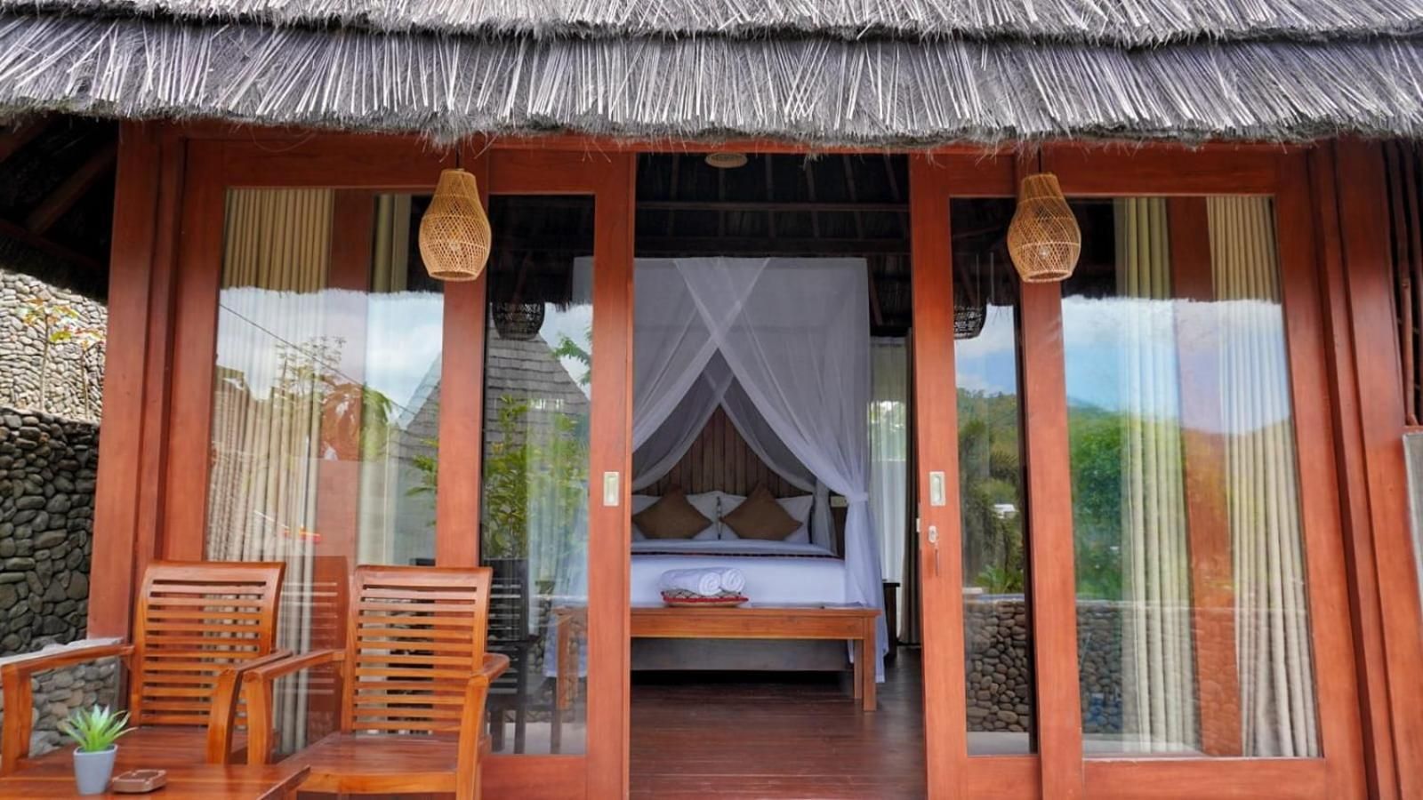 Suite with Mountain View