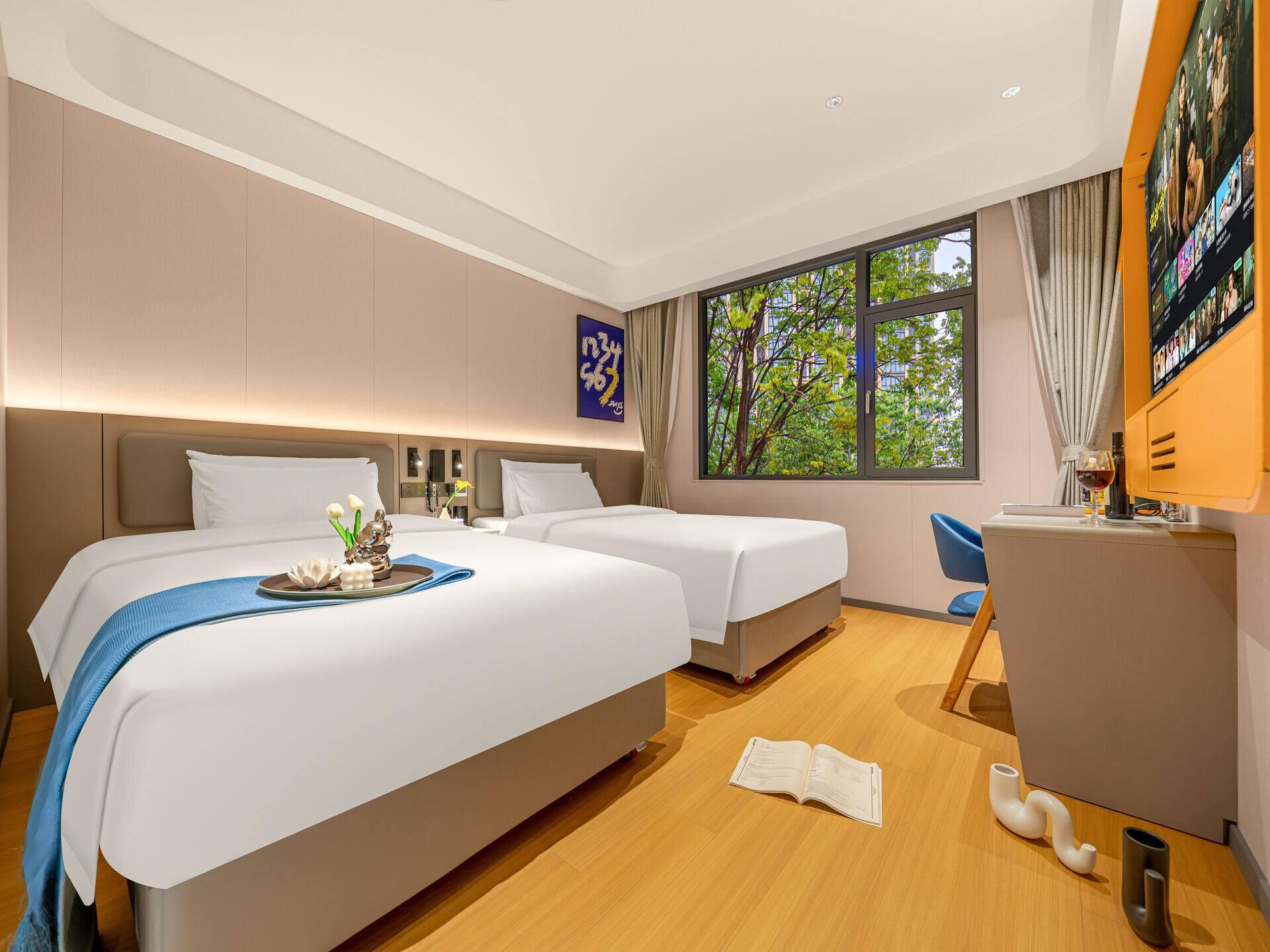 WH - New 7 Days Comfort Twin Room