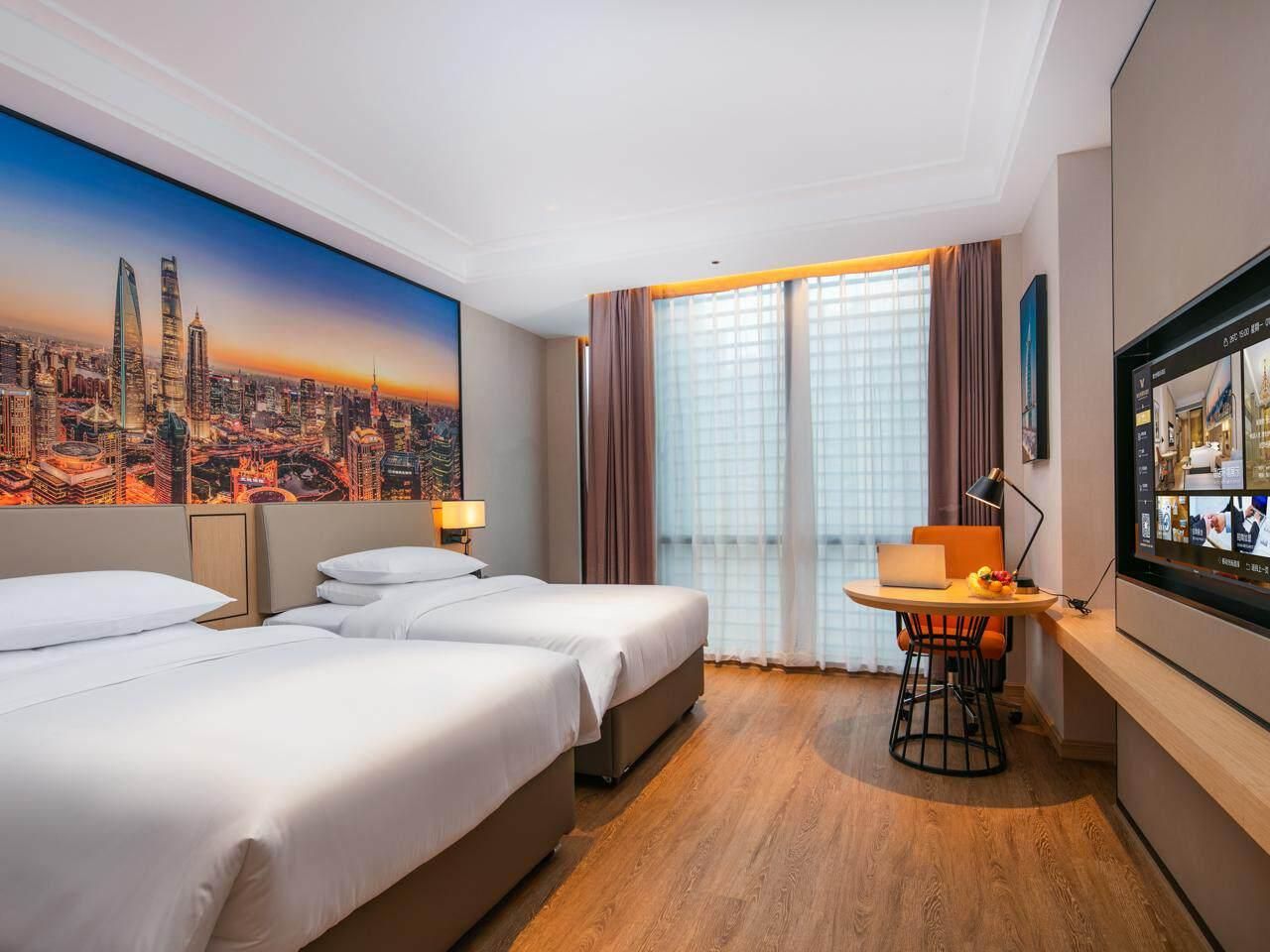 Vienna International Hotel Songzi Financial Building