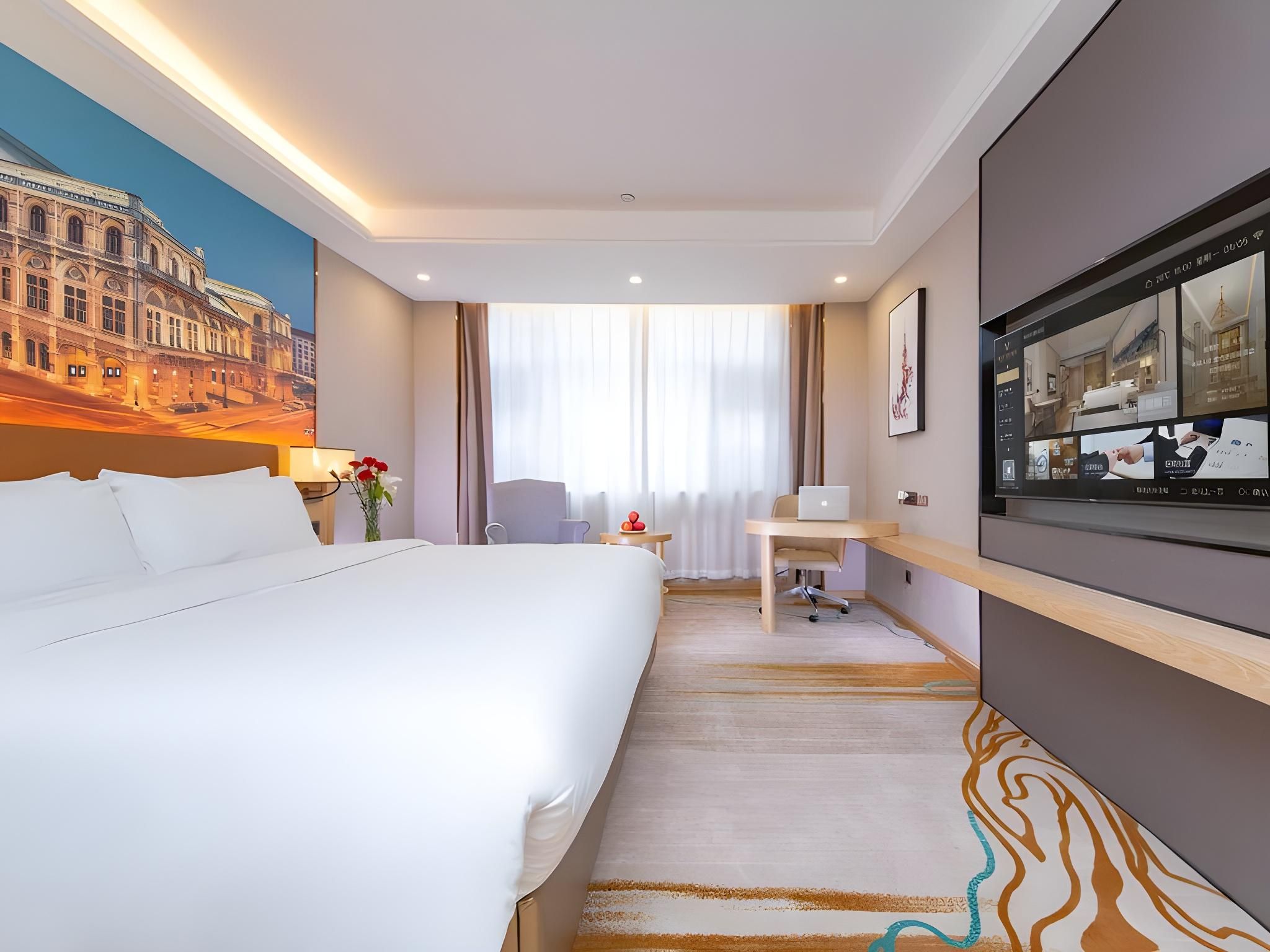 Business King Room