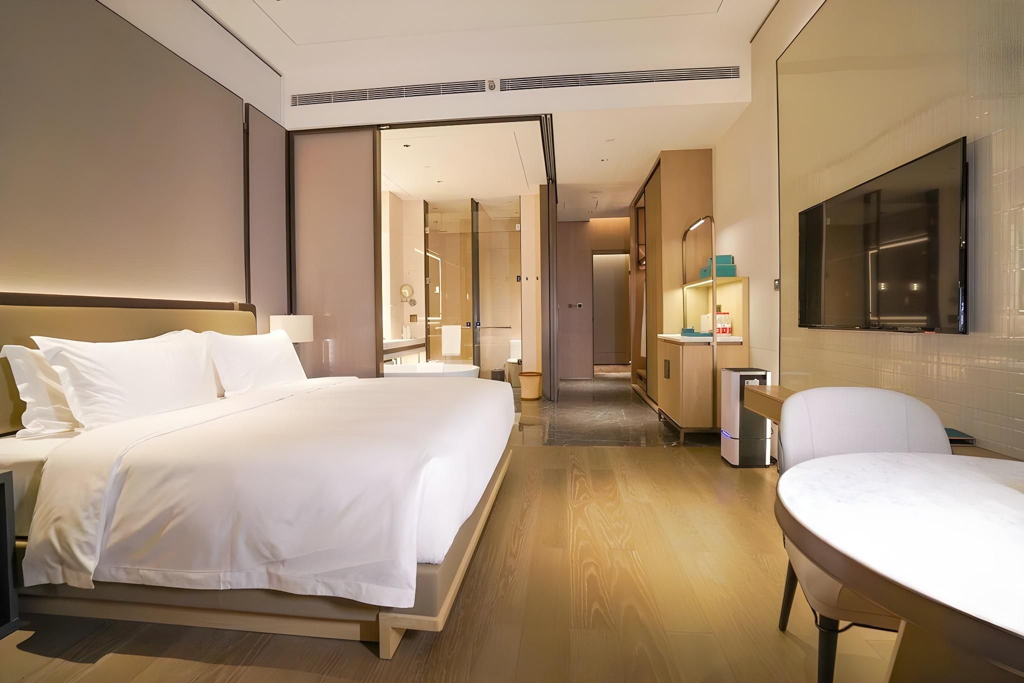 Executive King Room