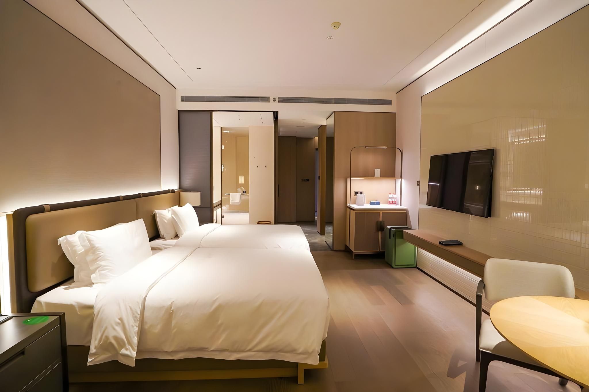 Superior 2-bed Room