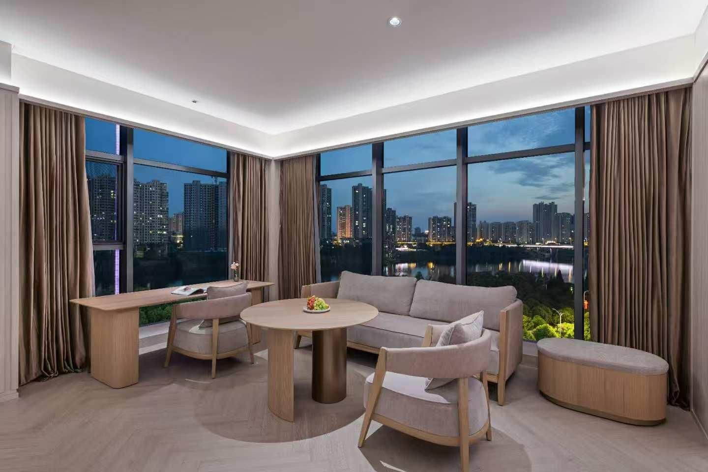 Huazhu - Executive Suite