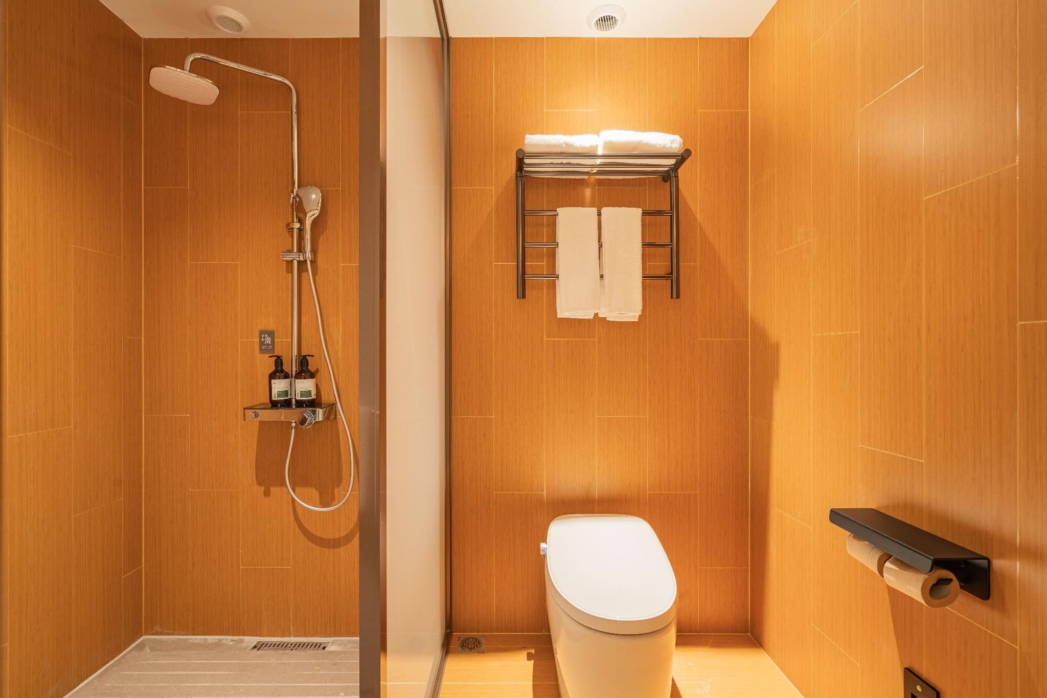 Huazhu - Deluxe Bed Room