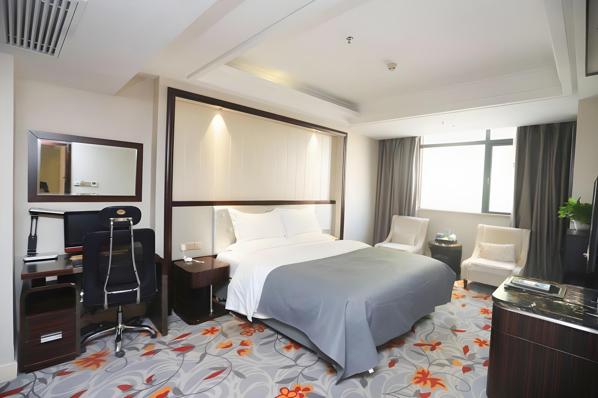 Privilege Queen Room
