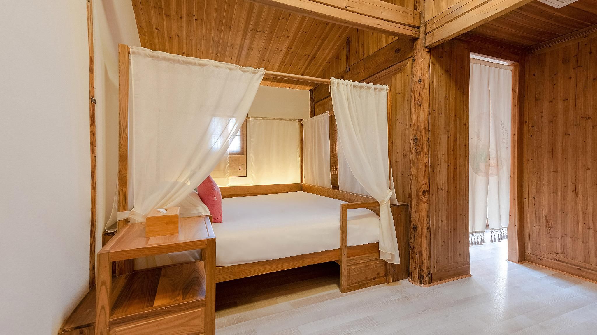 Suite Room