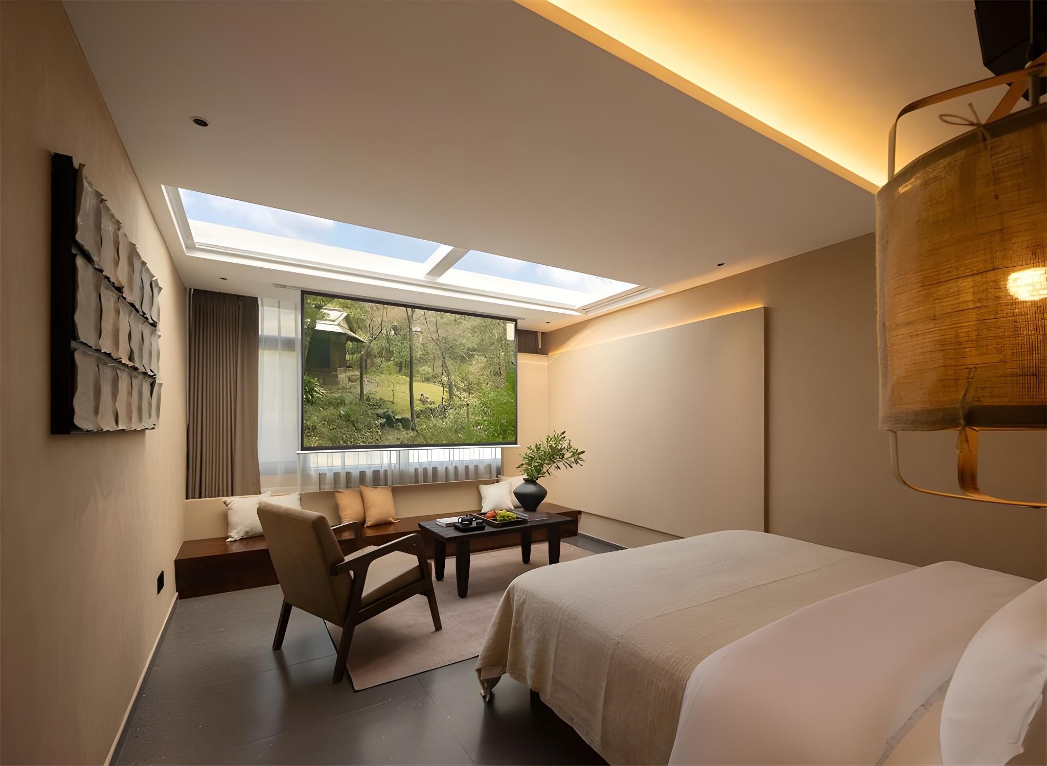 King Studio Suite