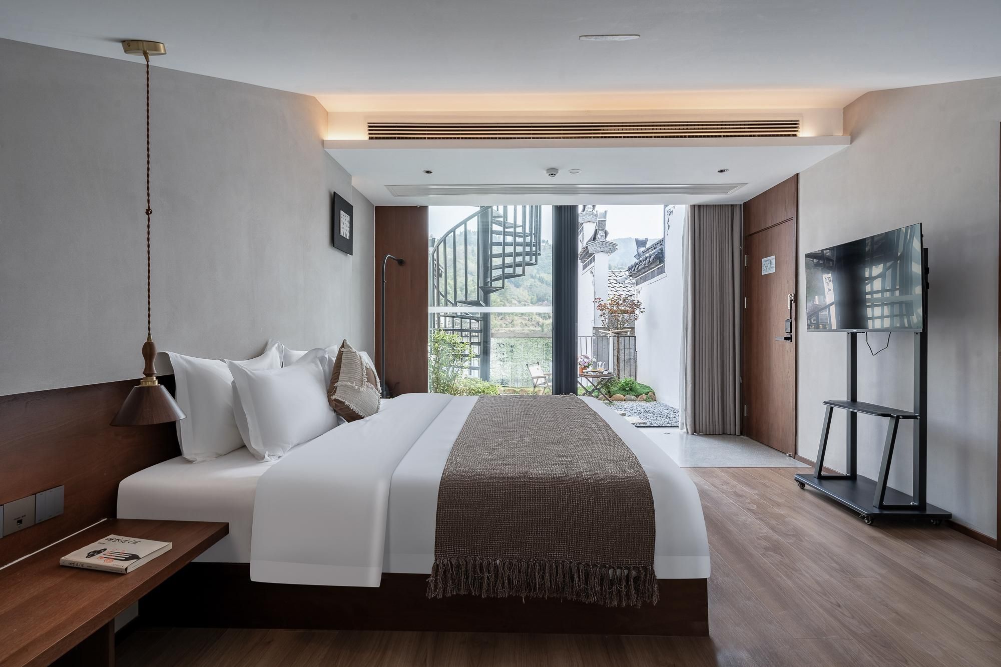 King Room with Terrace