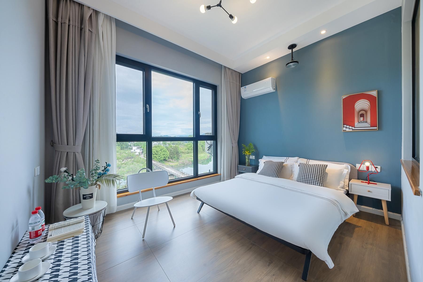 GTI - 1 Bed Guest Room, 1.5M Bed