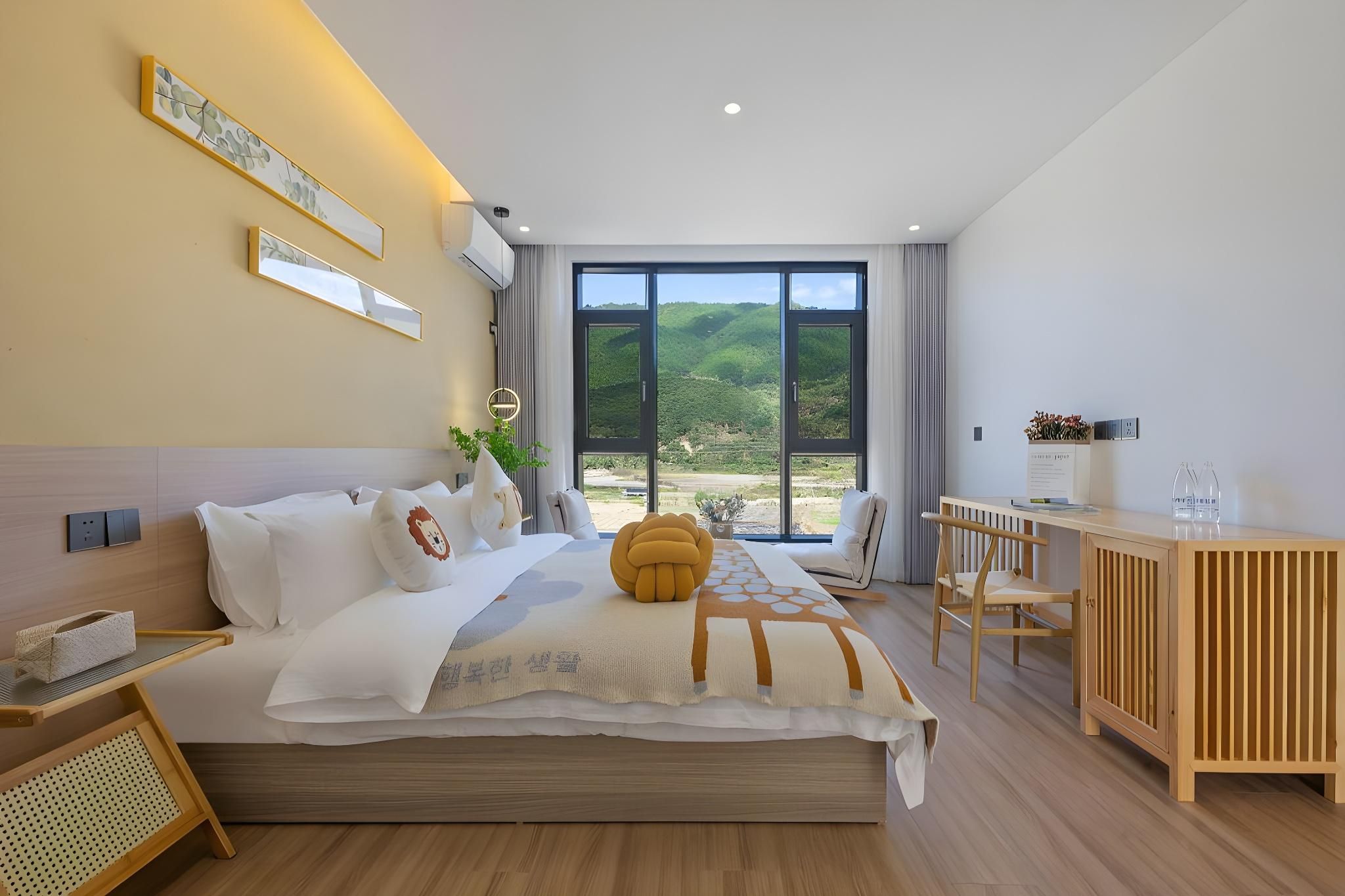 Family Triple Room - Non-Smoking