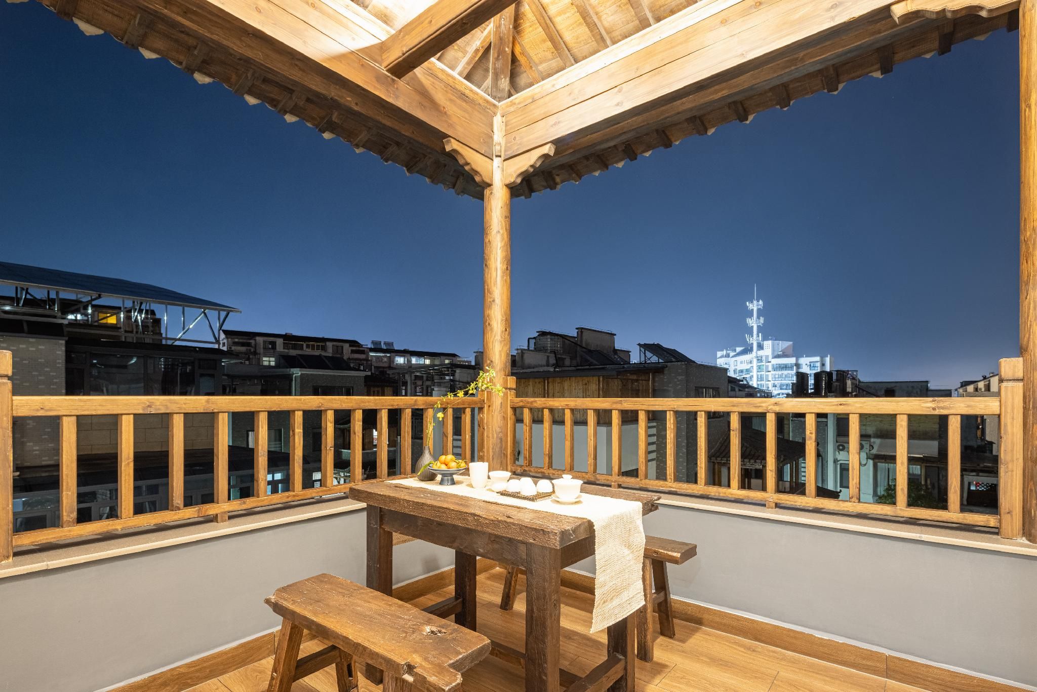 Balcony Room - Non-Smoking