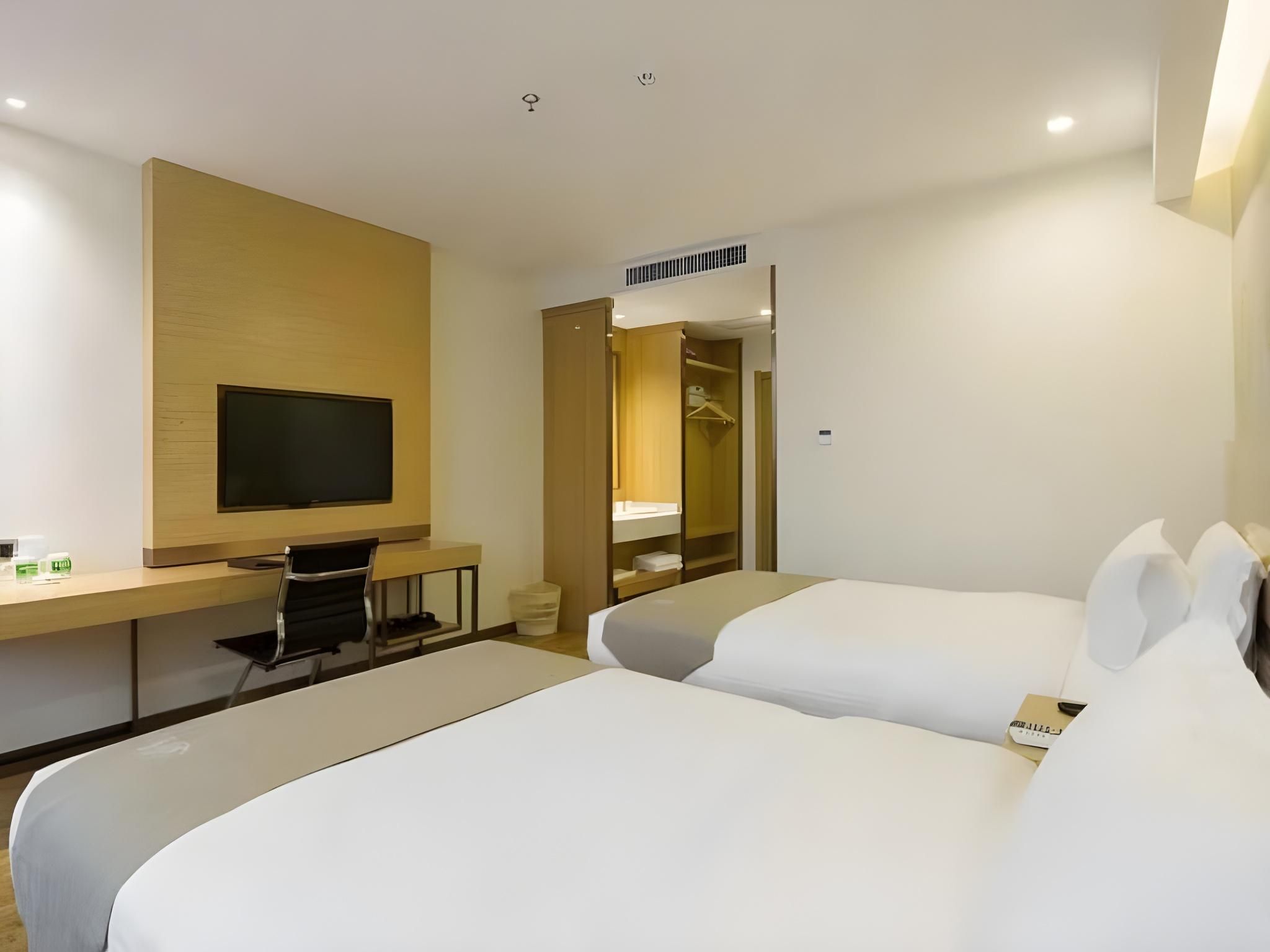 Business Twin Room