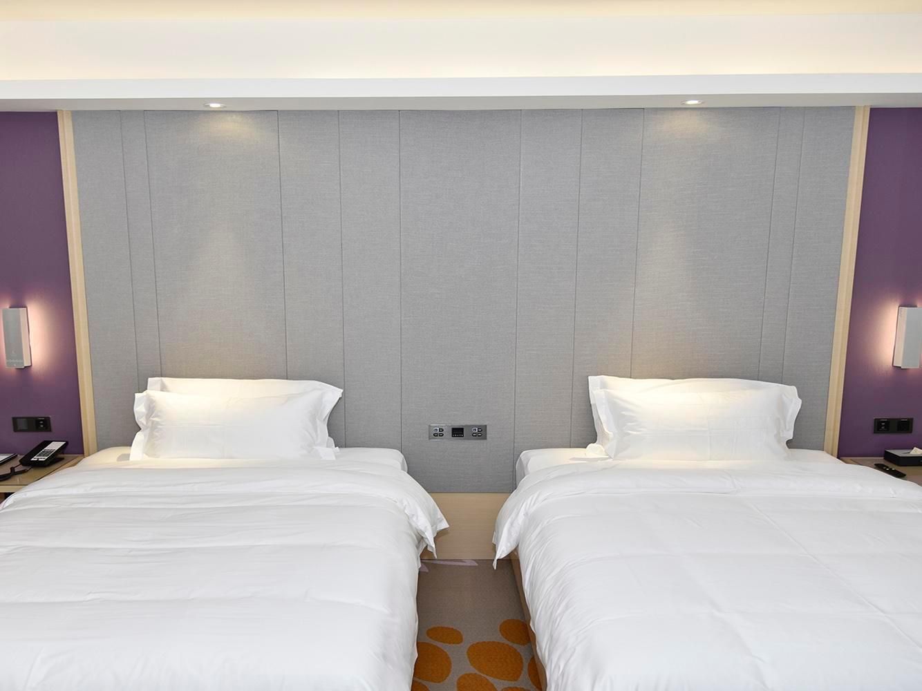 Twin Deluxe Room