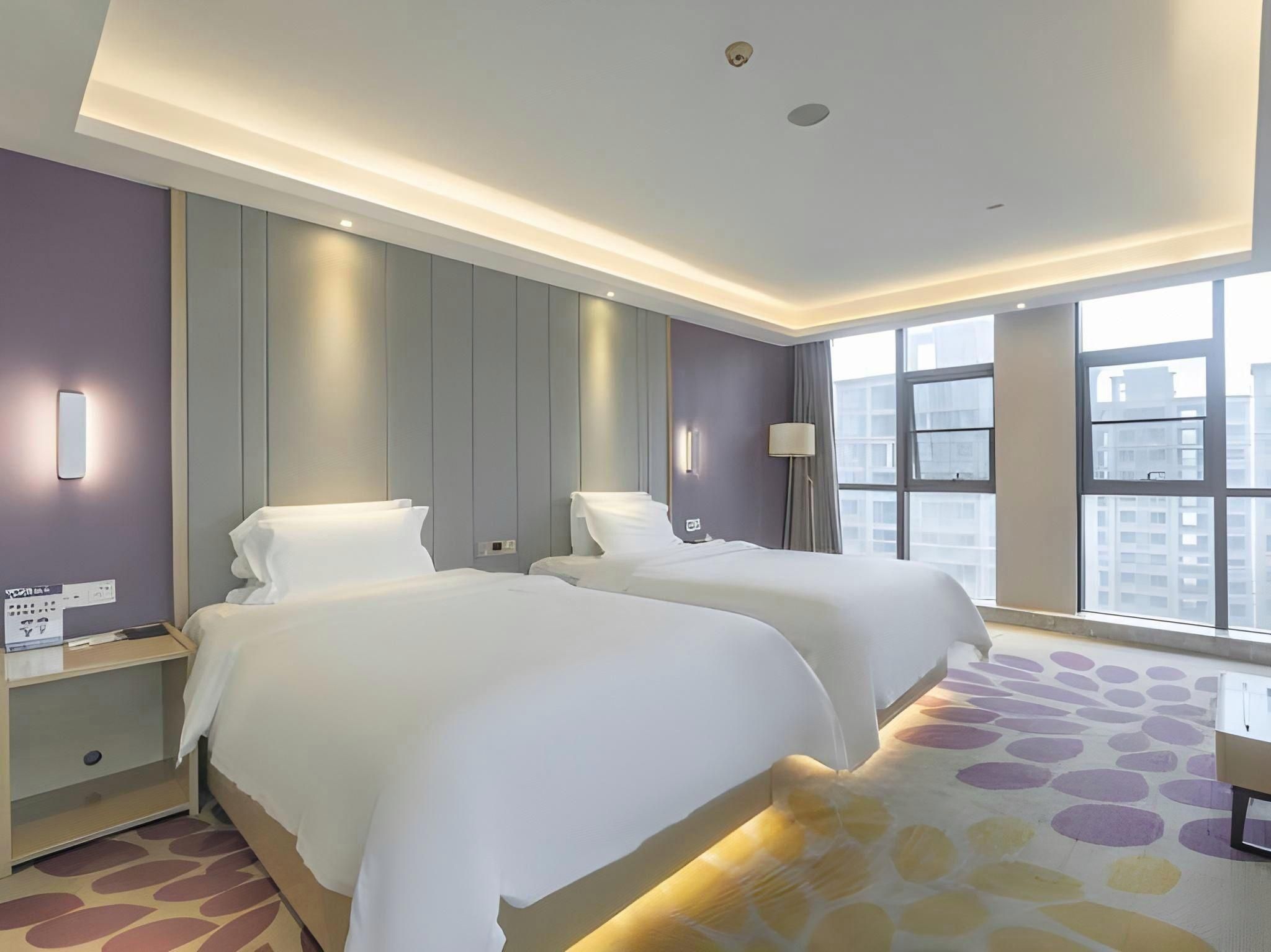 Twin Deluxe Room