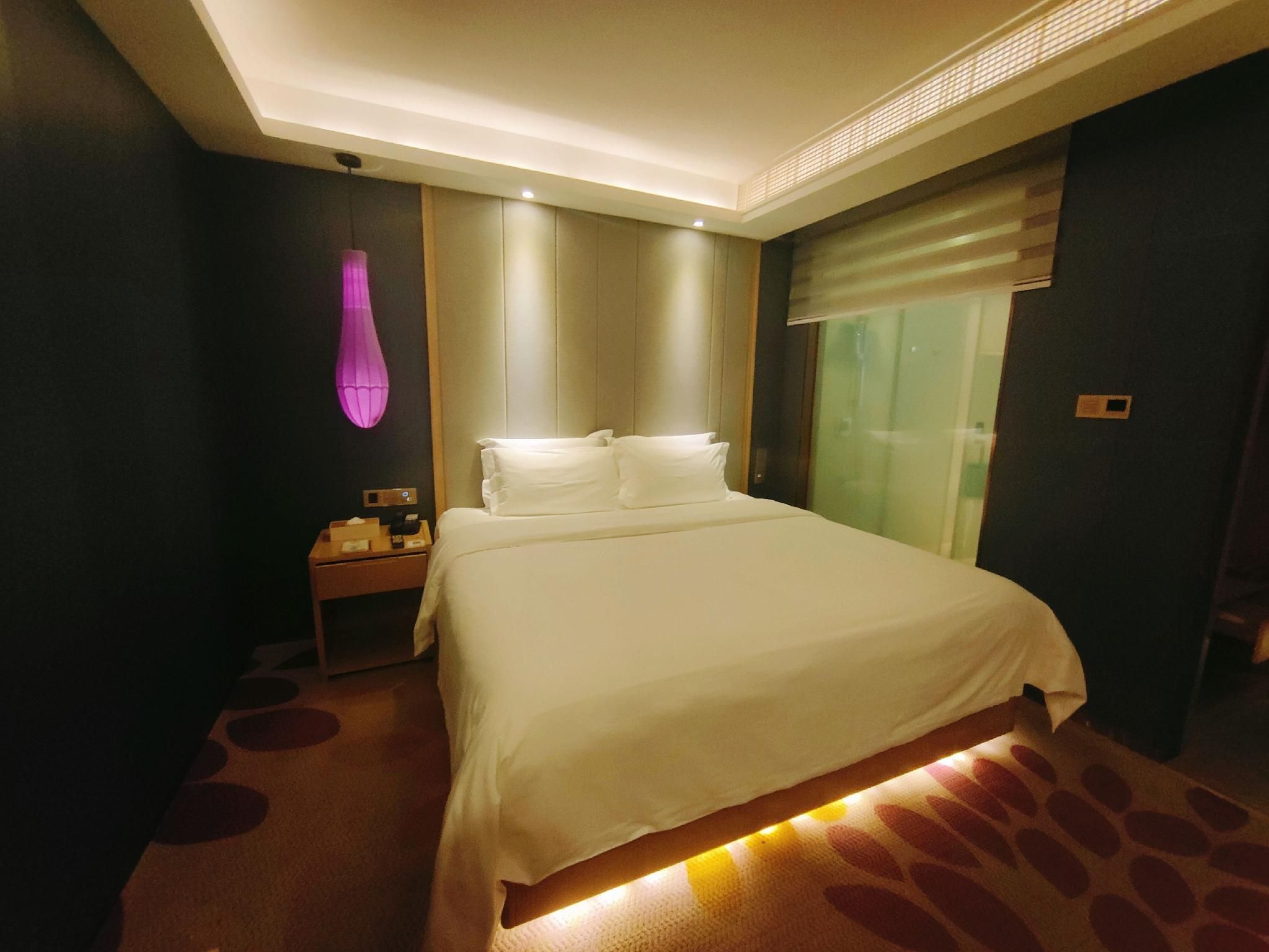 Superior Room One Beded