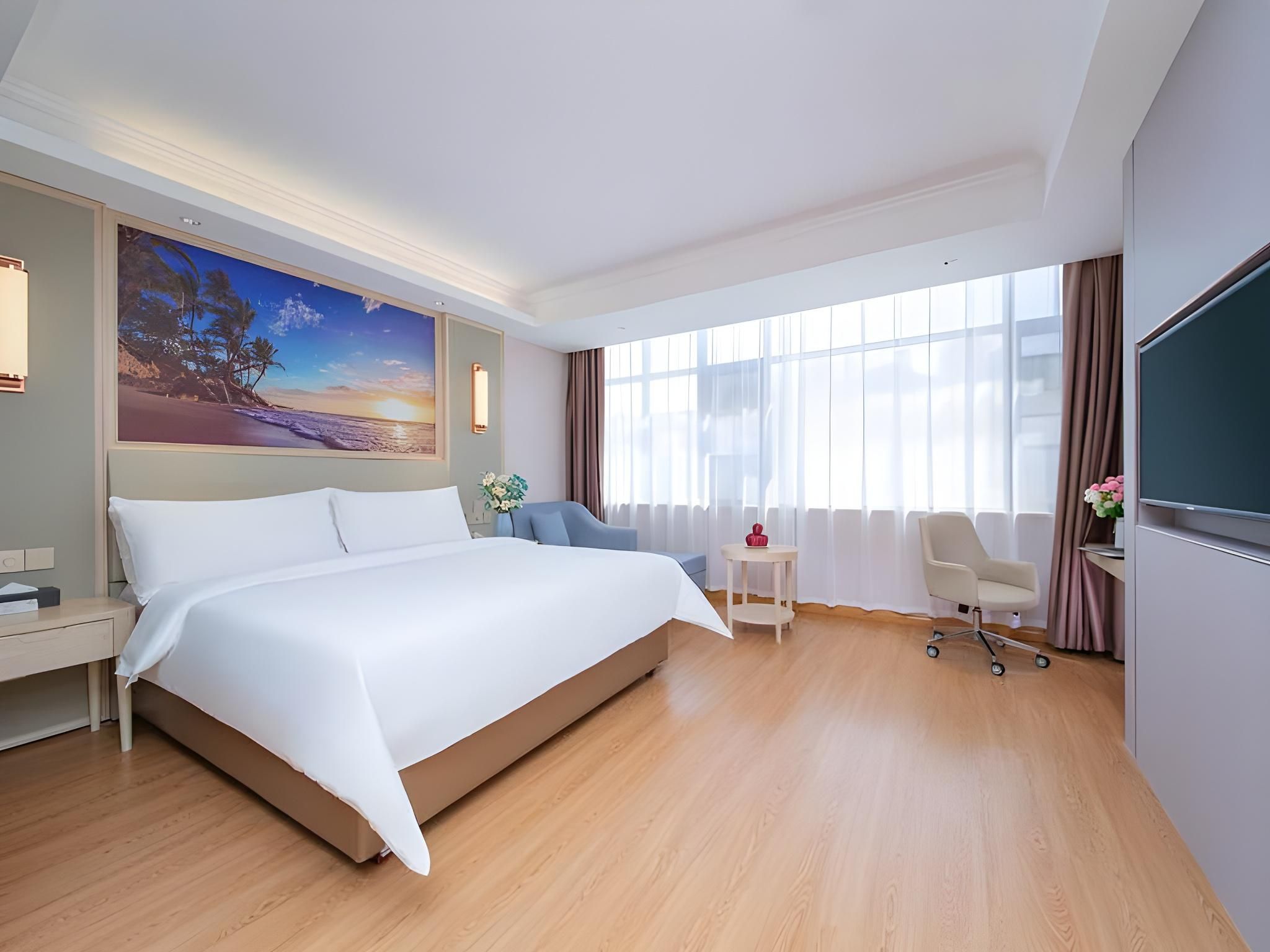 Business King Room