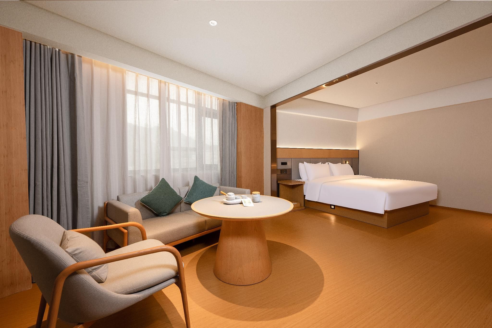 Huazhu - Deluxe Bed Room