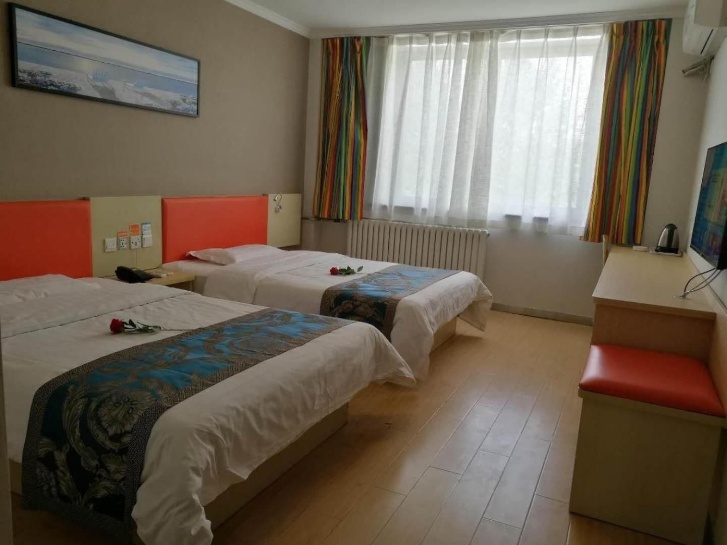 Comfortable Twin Room