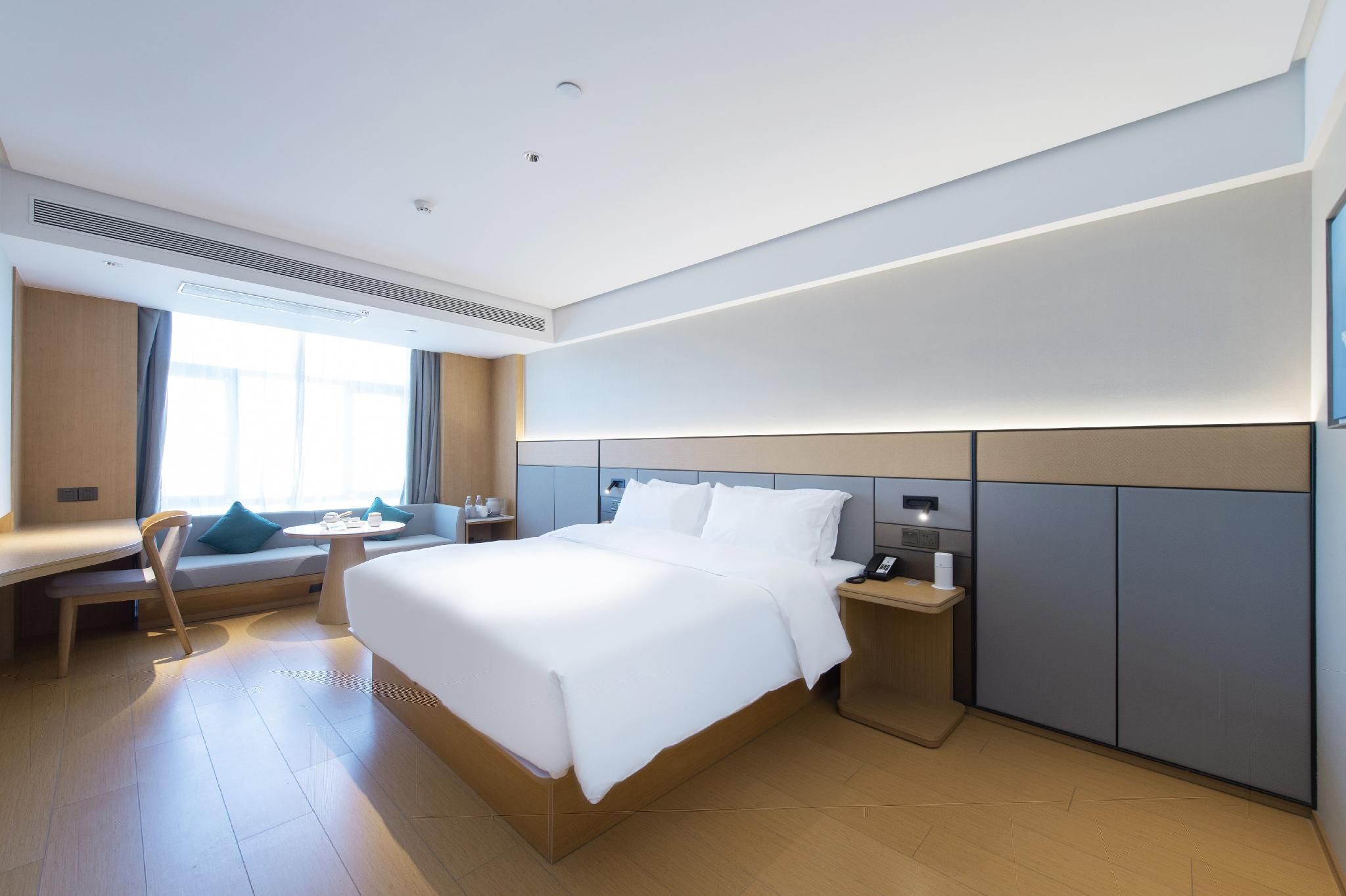 Huazhu - Superior BedRoom