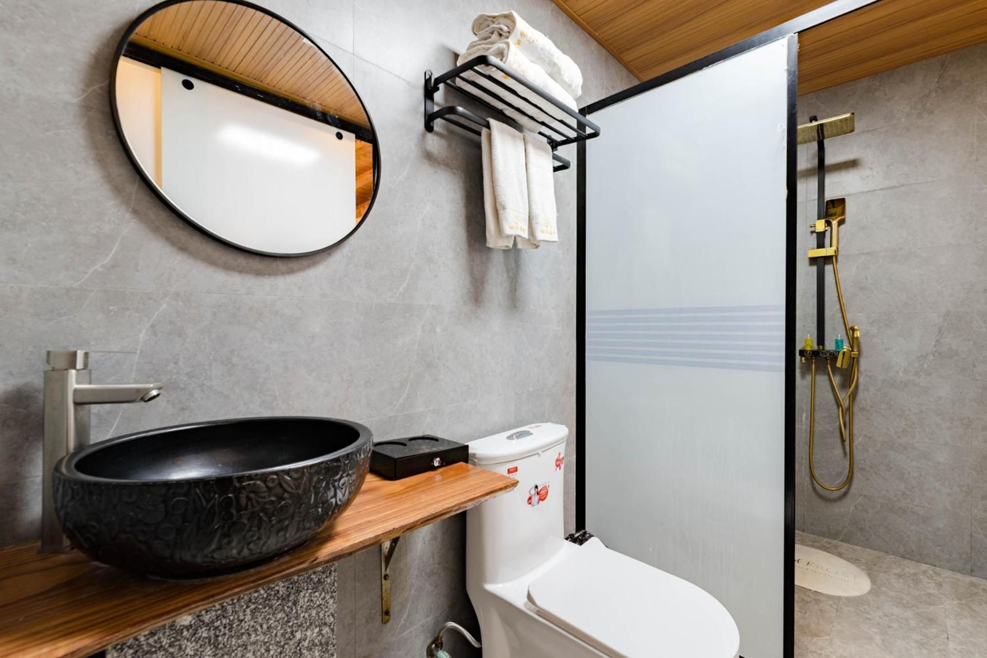 Floral Hotel Furong Ancient Town Qichi Inn Great Waterfall Twin Room 3