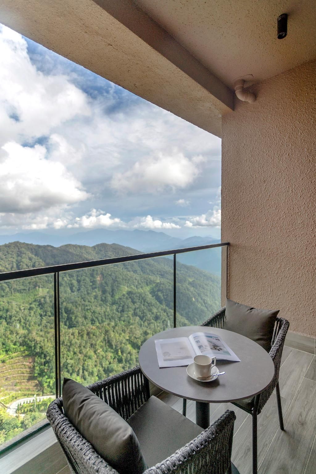 2 Bedroom Deluxe Suite