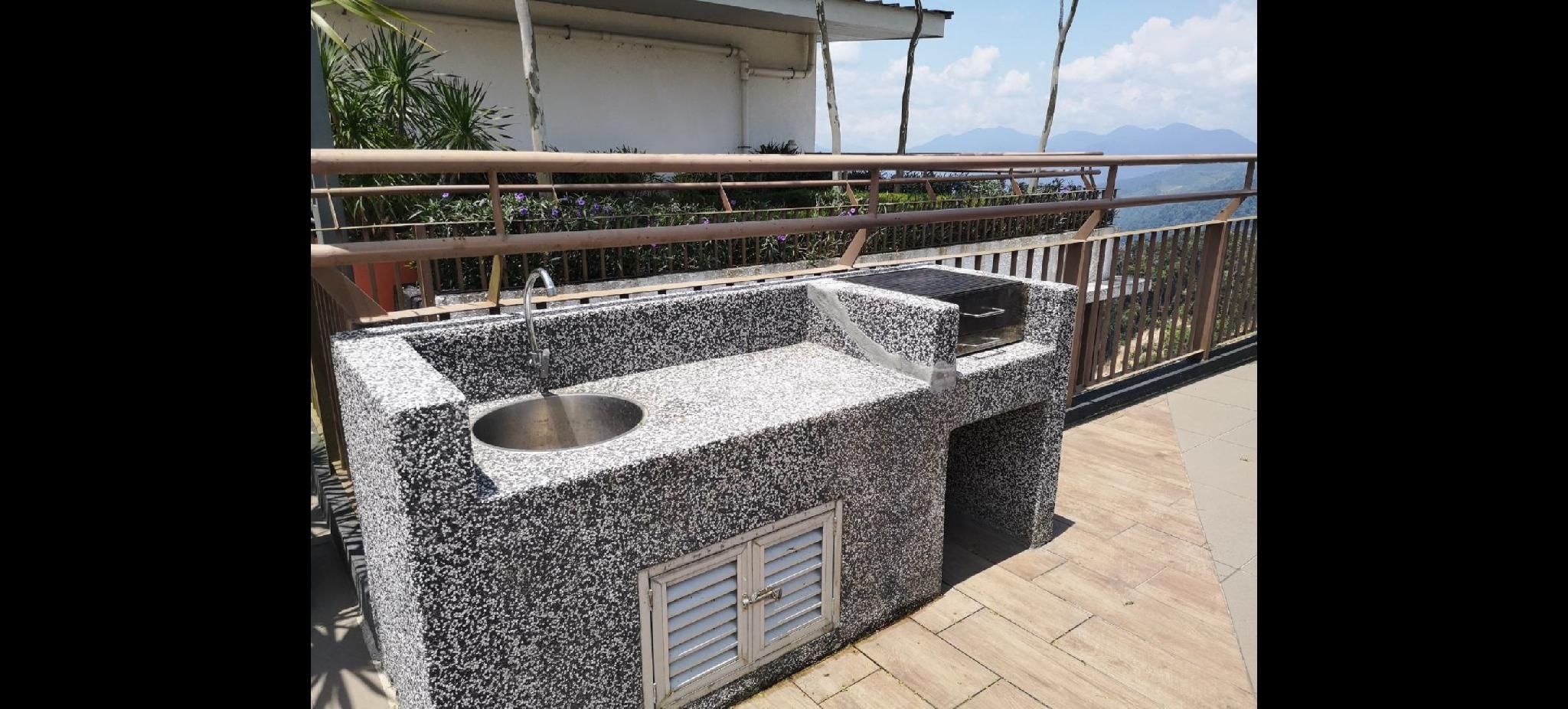 CPL 3 Romamtic honeymoom wifi TV BOX midhill G/H