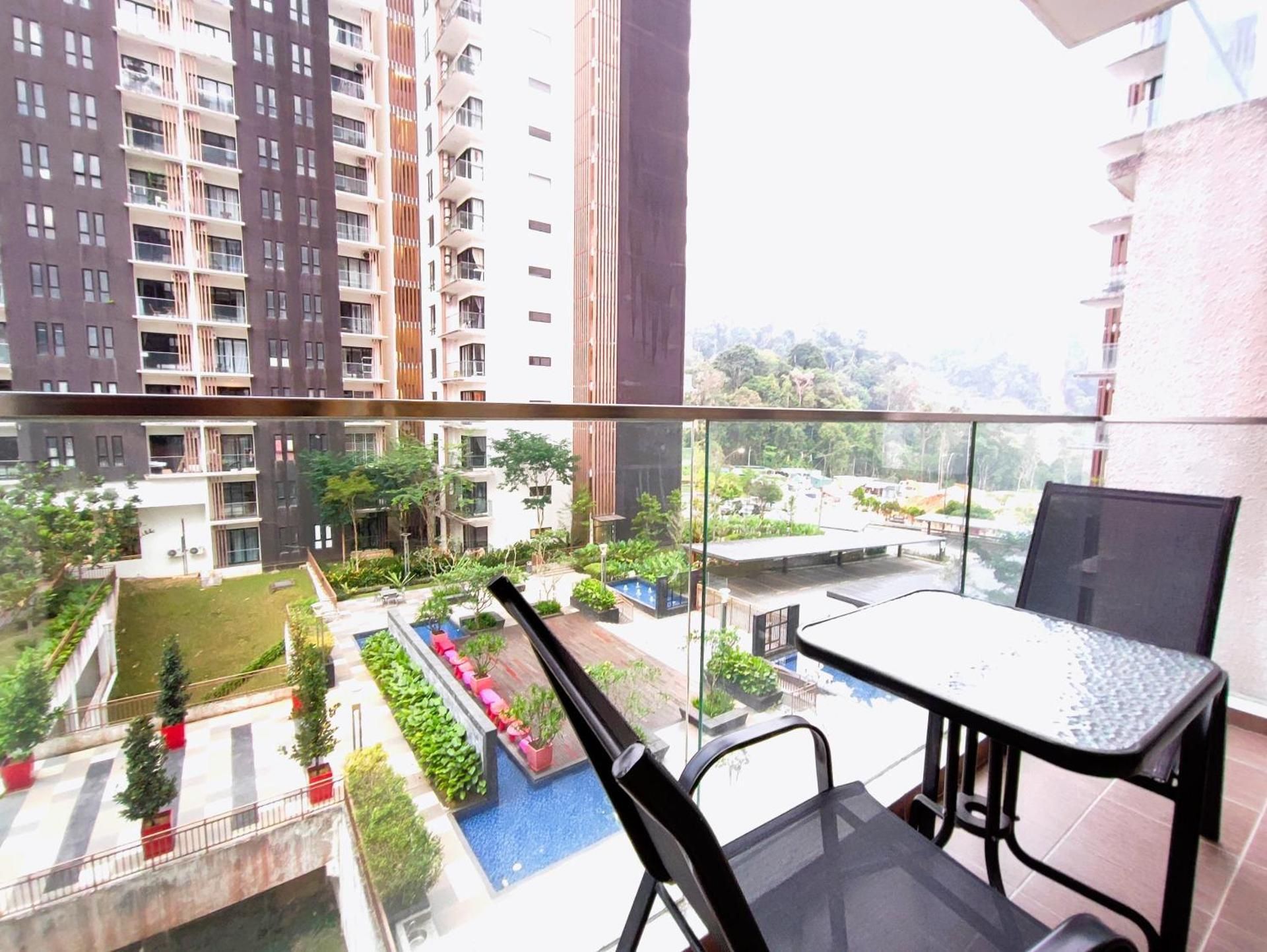 Three-Bedroom Apartment with Balcony