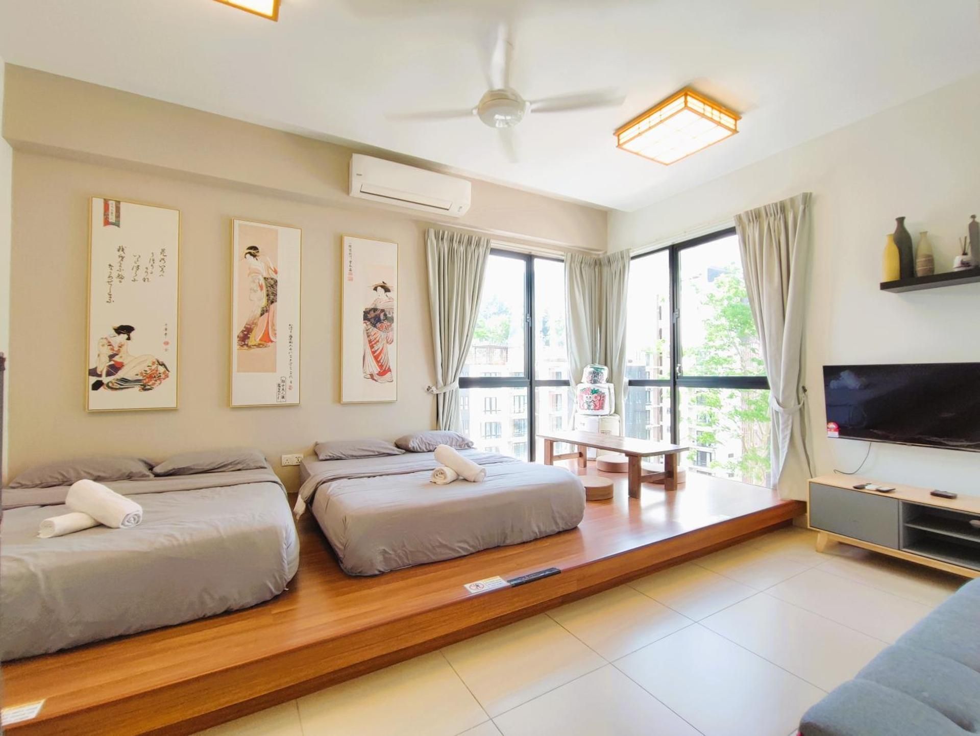 shared lounge/tv area