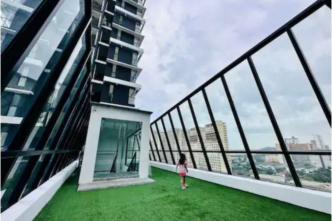 Urban Suite 3BR CityviewHomestay UA13A10 LDL N