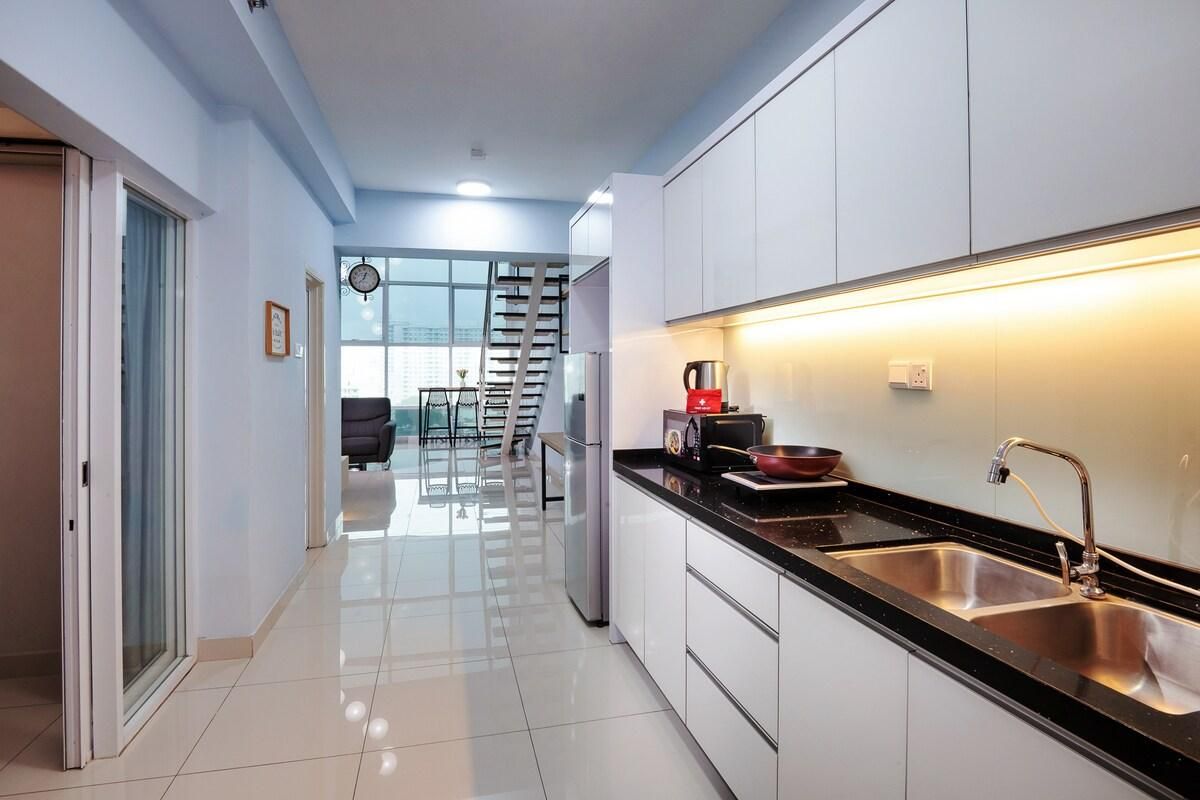 Maritime-Seaview+Karaoke,HomeCinema,Foosball,Bgame