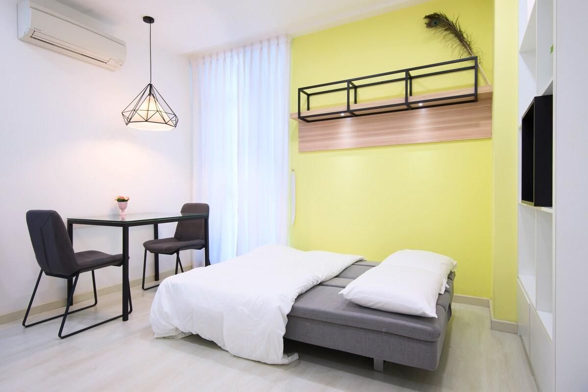 Couples Getaway XL | Cozy 1BR Suite