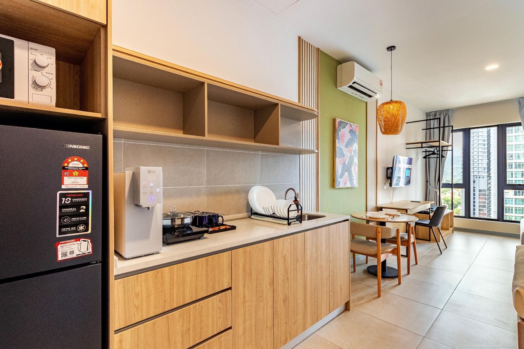 Tropical Studio Suite