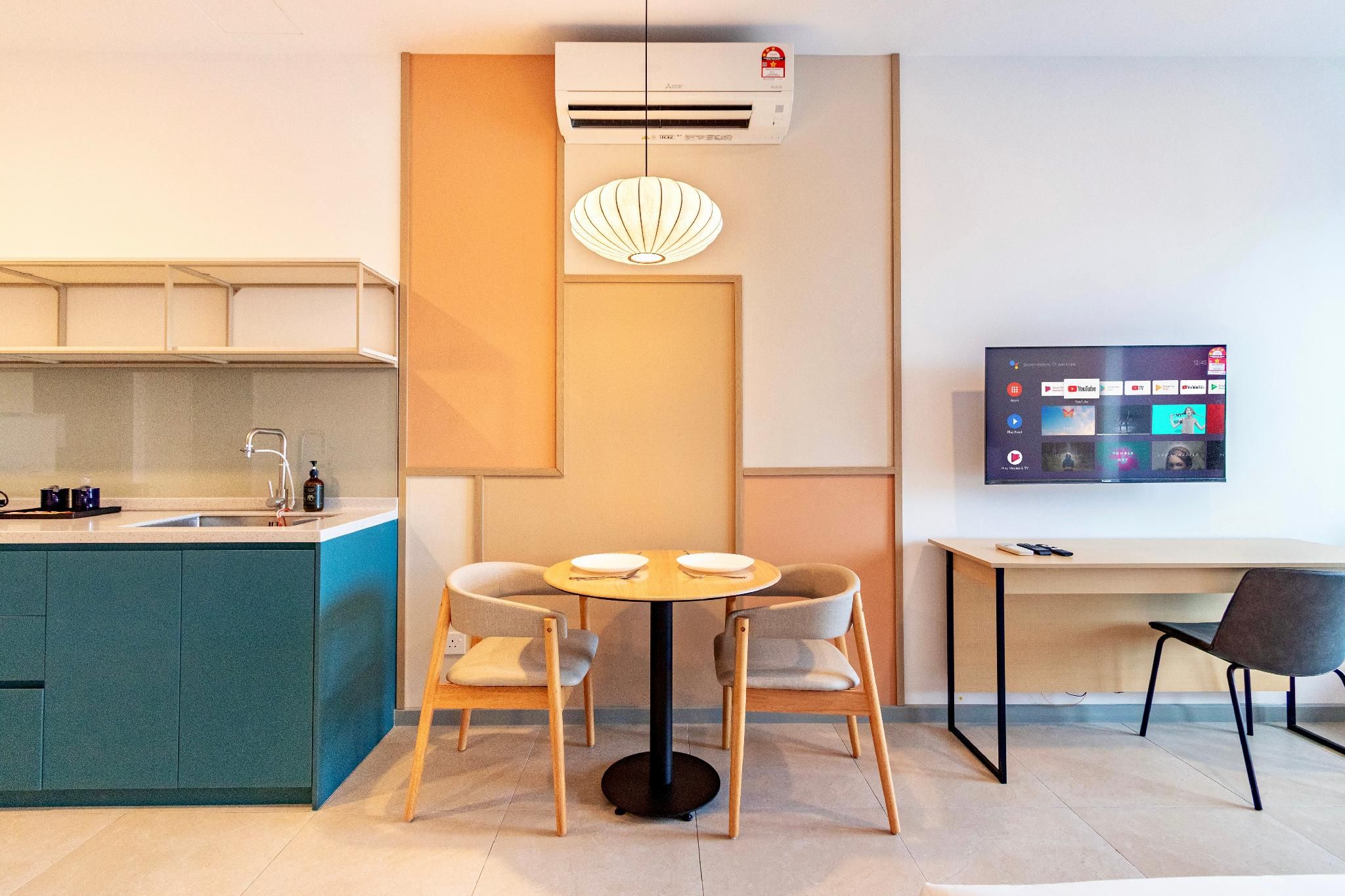 Nomi Twin Studio Suite