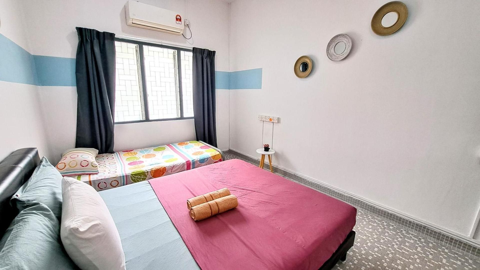 Double Room with Shared Bathroom