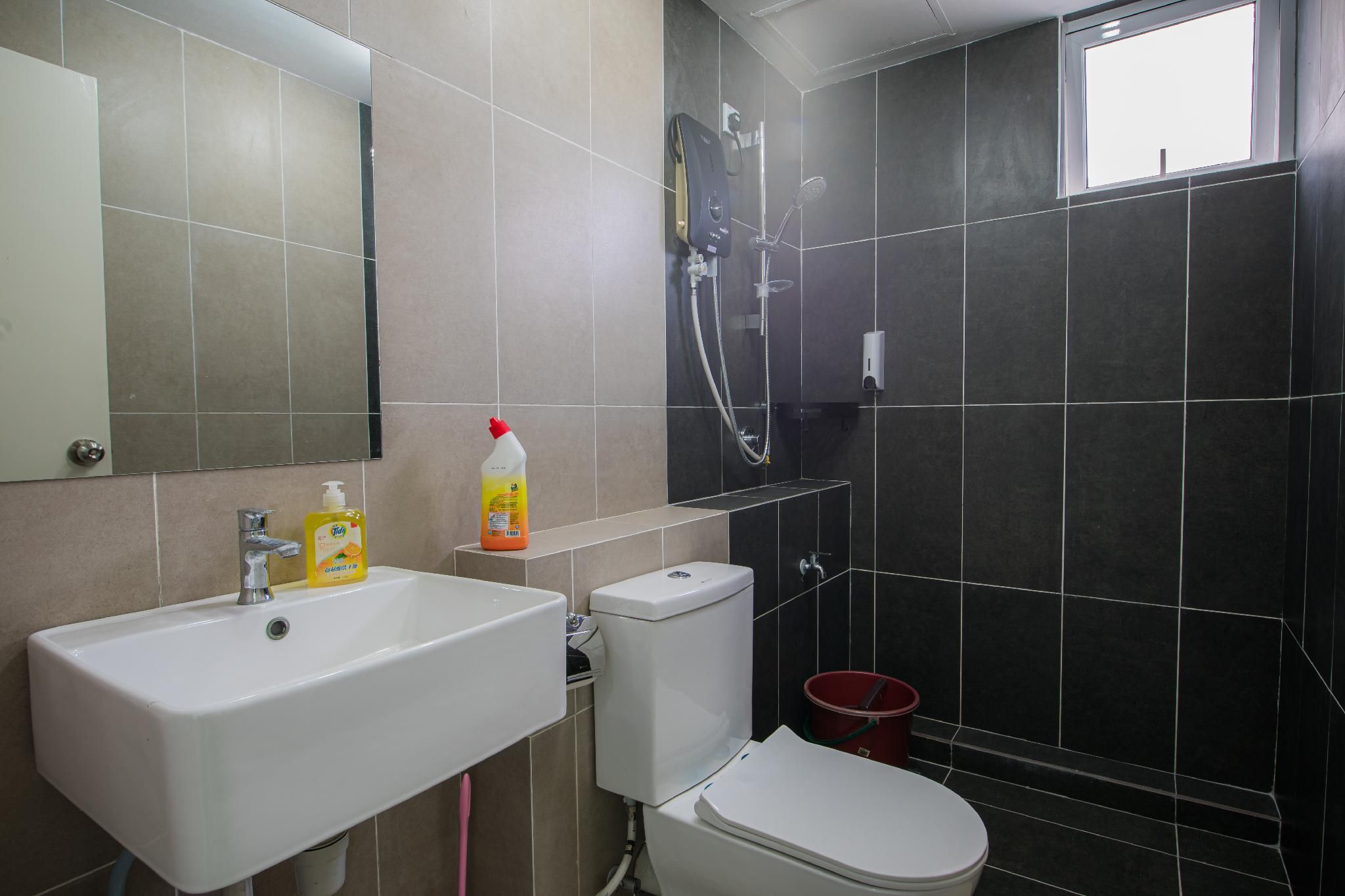 Trival Broadway Hut Homestay @ Sri Indah, Sandakan