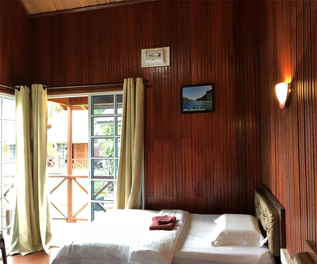 Wooden Cottage Twin