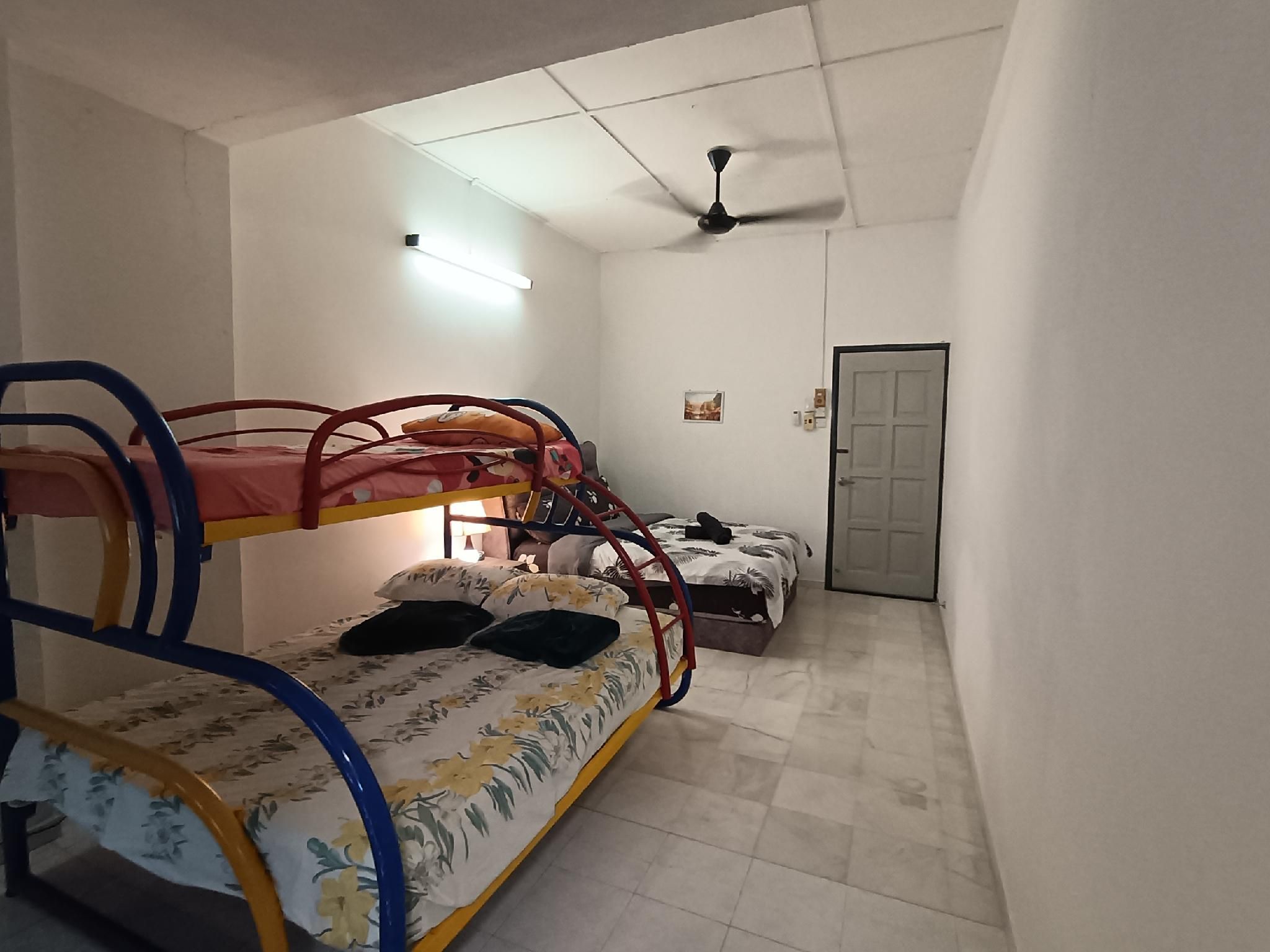 Grey Fantasy Homes Room Number 3