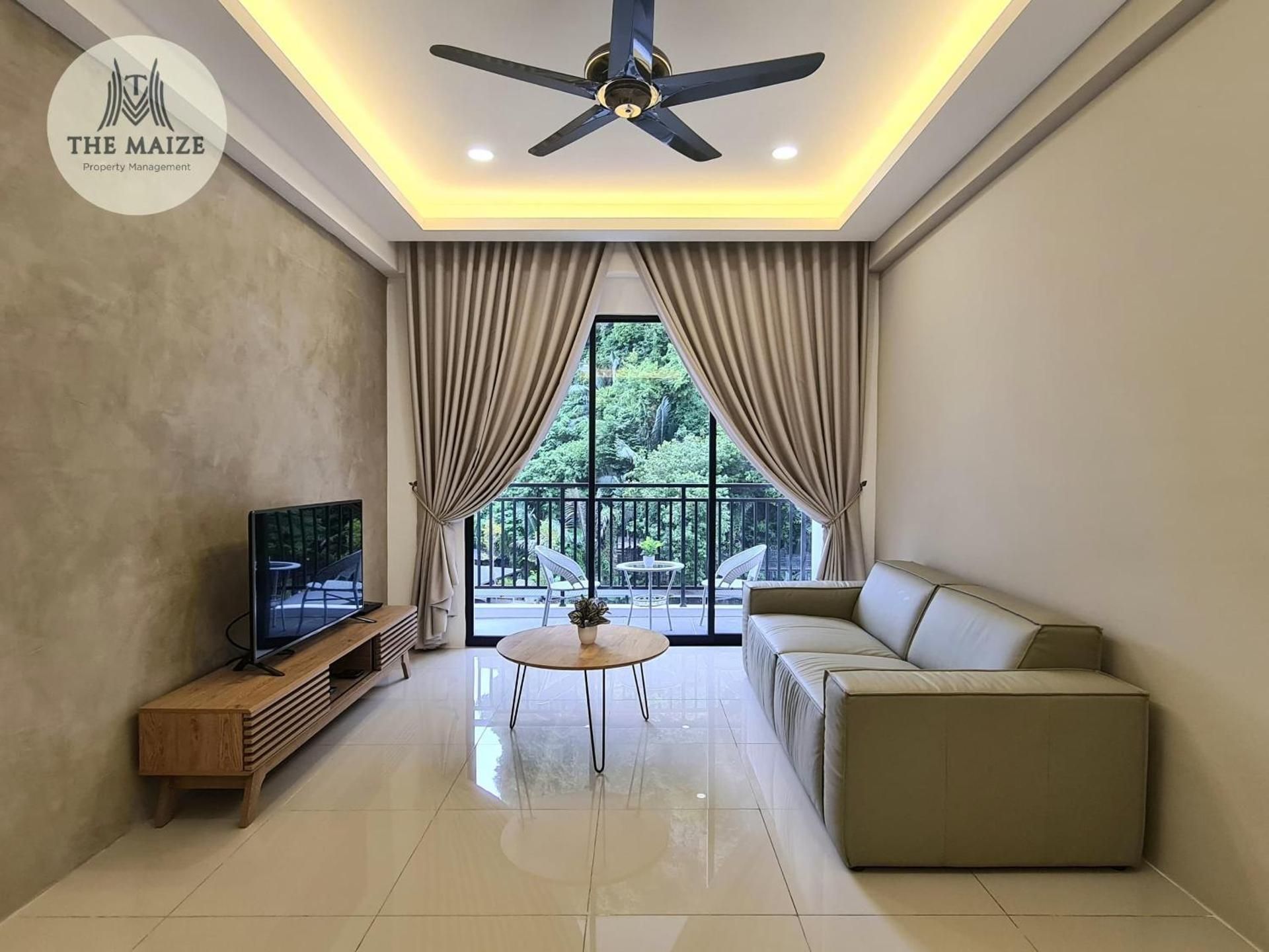 Three-Bedroom Apartment with Mountain View