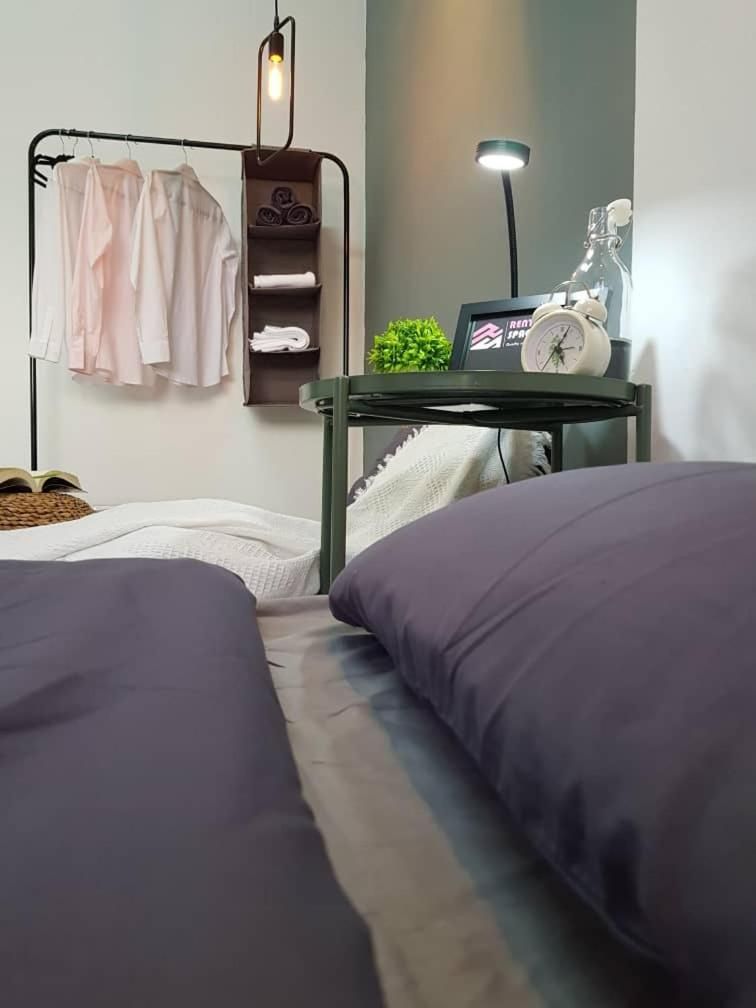 Twin Room with City View
