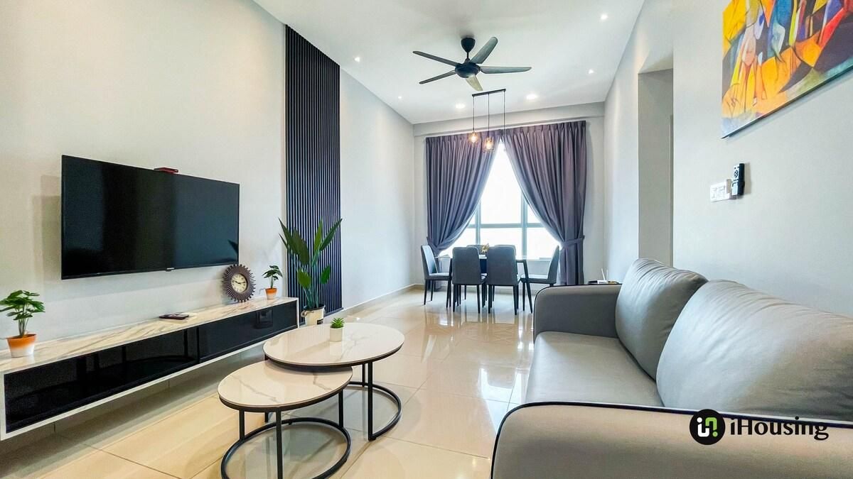 Amber Cove Urban Haven 2BR Suite 3602 By I Housing