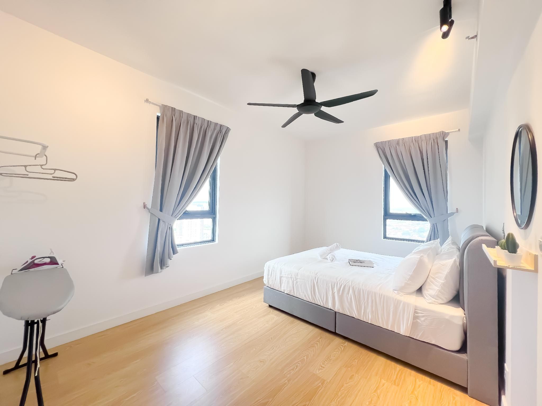 Edumetro 2Bedroom DeluxeSuite 03