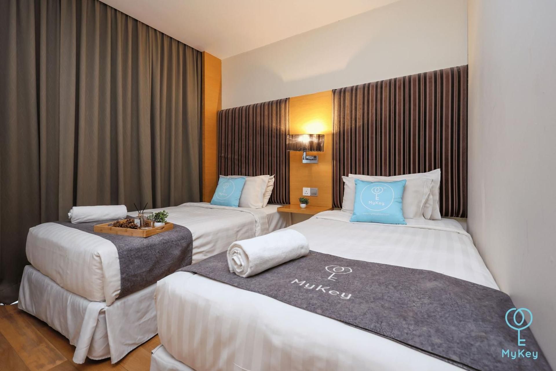 2 Bedroom Premier Clique Family Room