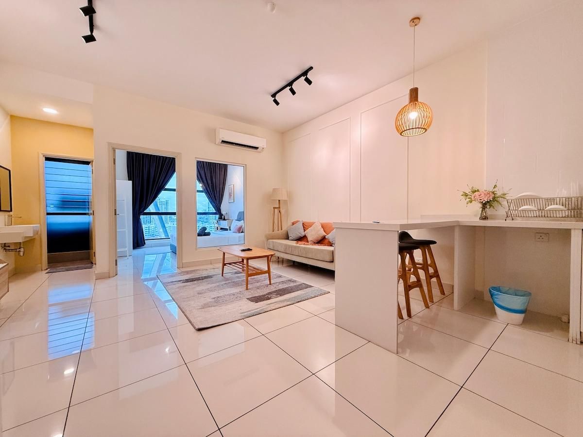 Artistic 1BR Apartment @ArteMontkiara @Freeparking